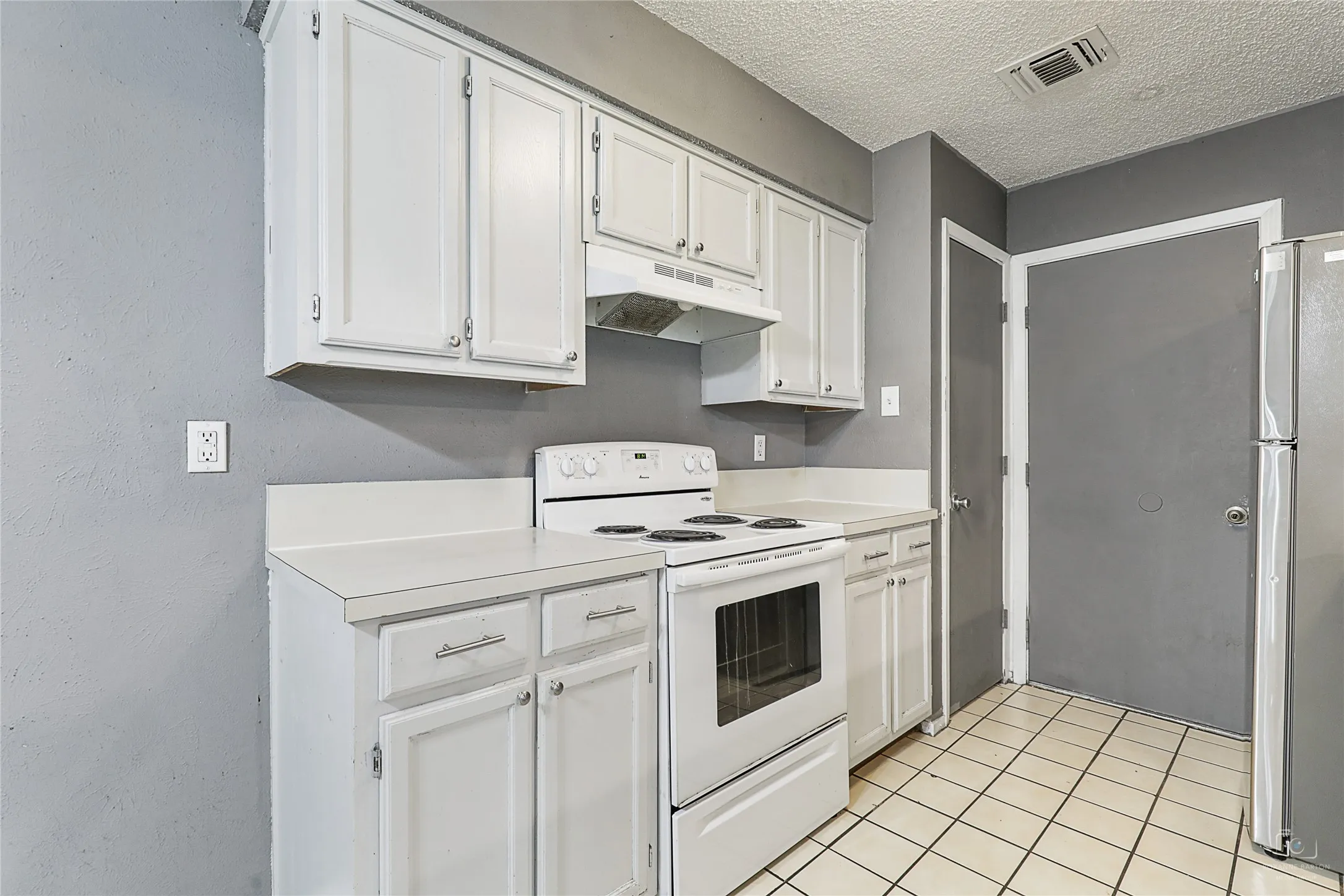 Duplex For Sale in Dallas County , 7506 Amherst Drive A & B, Rowlett, Texas 75088, 6 Bedroom, 4 Bathroom, 2 Garage spaces, 0 Sqft, built in 1984, Preowned, Price $459,900, mls#21218914, Real Estate Agent in Rowlett, Homes For Sale in Dallas county, Homes For Sale in Rowlett, Realtor in Rowlett Texas, Real Estate Brokerage Independent Realty Texas, Luminita Cordes Realtor