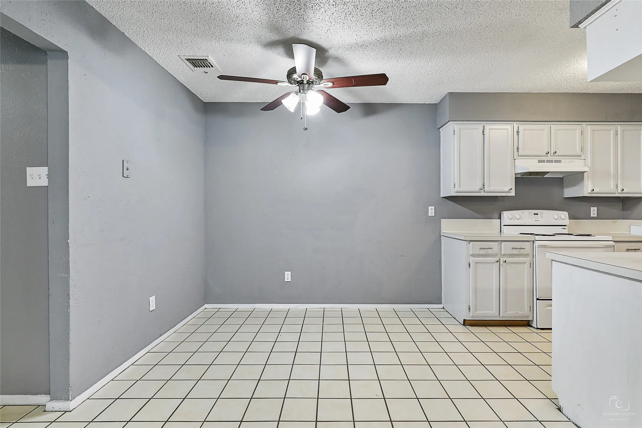 Duplex For Sale in Dallas County , 7506 Amherst Drive A & B, Rowlett, Texas 75088, 6 Bedroom, 4 Bathroom, 2 Garage spaces, 0 Sqft, built in 1984, Preowned, Price $459,900, mls#21218914, Real Estate Agent in Rowlett, Homes For Sale in Dallas county, Homes For Sale in Rowlett, Realtor in Rowlett Texas, Real Estate Brokerage Independent Realty Texas, Luminita Cordes Realtor