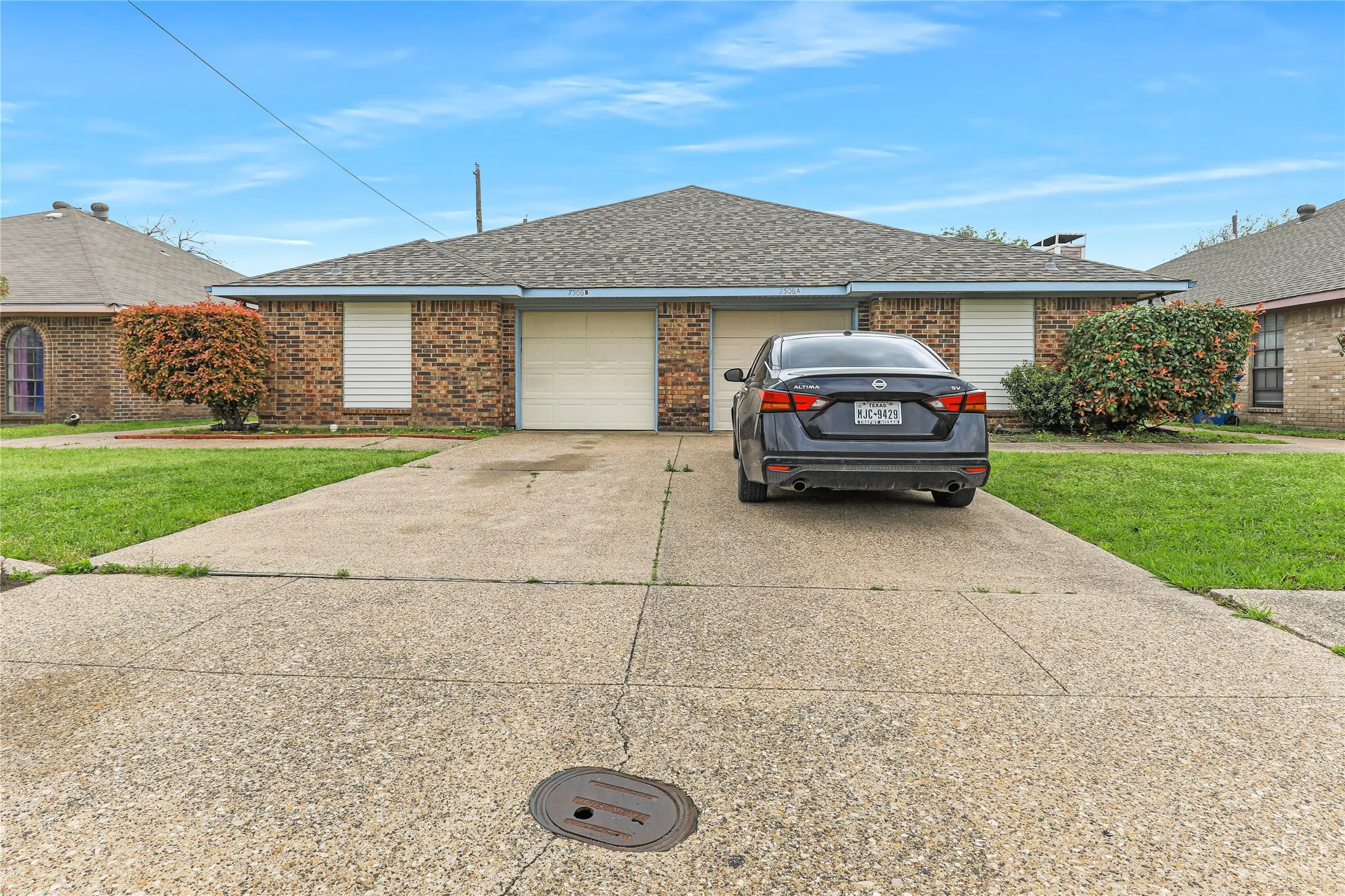Duplex For Sale in Dallas County , 7506 Amherst Drive A & B, Rowlett, Texas 75088, 6 Bedroom, 4 Bathroom, 2 Garage spaces, 0 Sqft, built in 1984, Preowned, Price $459,900, mls#21218914, Real Estate Agent in Rowlett, Homes For Sale in Dallas county, Homes For Sale in Rowlett, Realtor in Rowlett Texas, Real Estate Brokerage Independent Realty Texas, Luminita Cordes Realtor