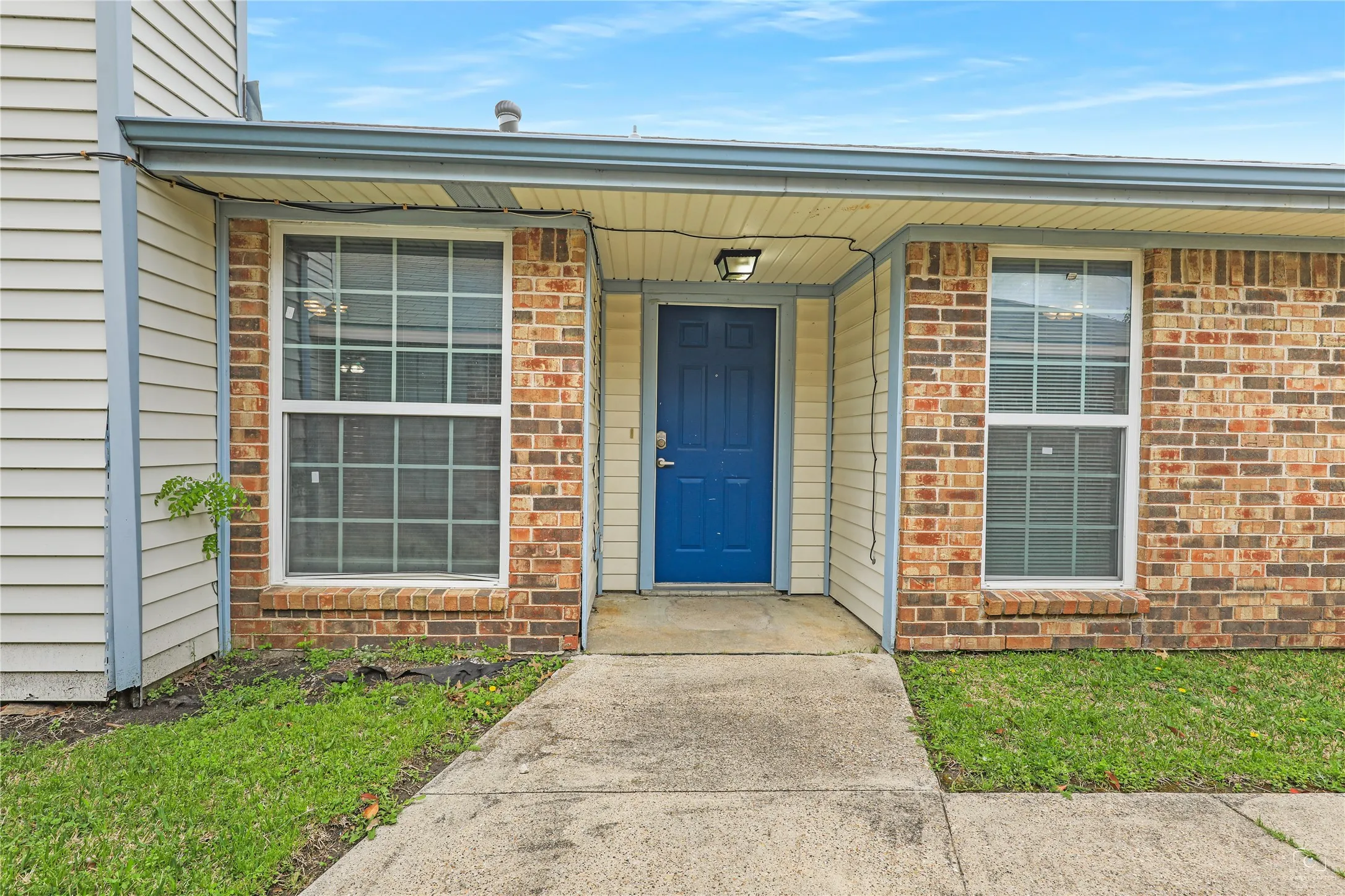 Duplex For Sale in Dallas County , 7506 Amherst Drive A & B, Rowlett, Texas 75088, 6 Bedroom, 4 Bathroom, 2 Garage spaces, 0 Sqft, built in 1984, Preowned, Price $459,900, mls#21218914, Real Estate Agent in Rowlett, Homes For Sale in Dallas county, Homes For Sale in Rowlett, Realtor in Rowlett Texas, Real Estate Brokerage Independent Realty Texas, Luminita Cordes Realtor