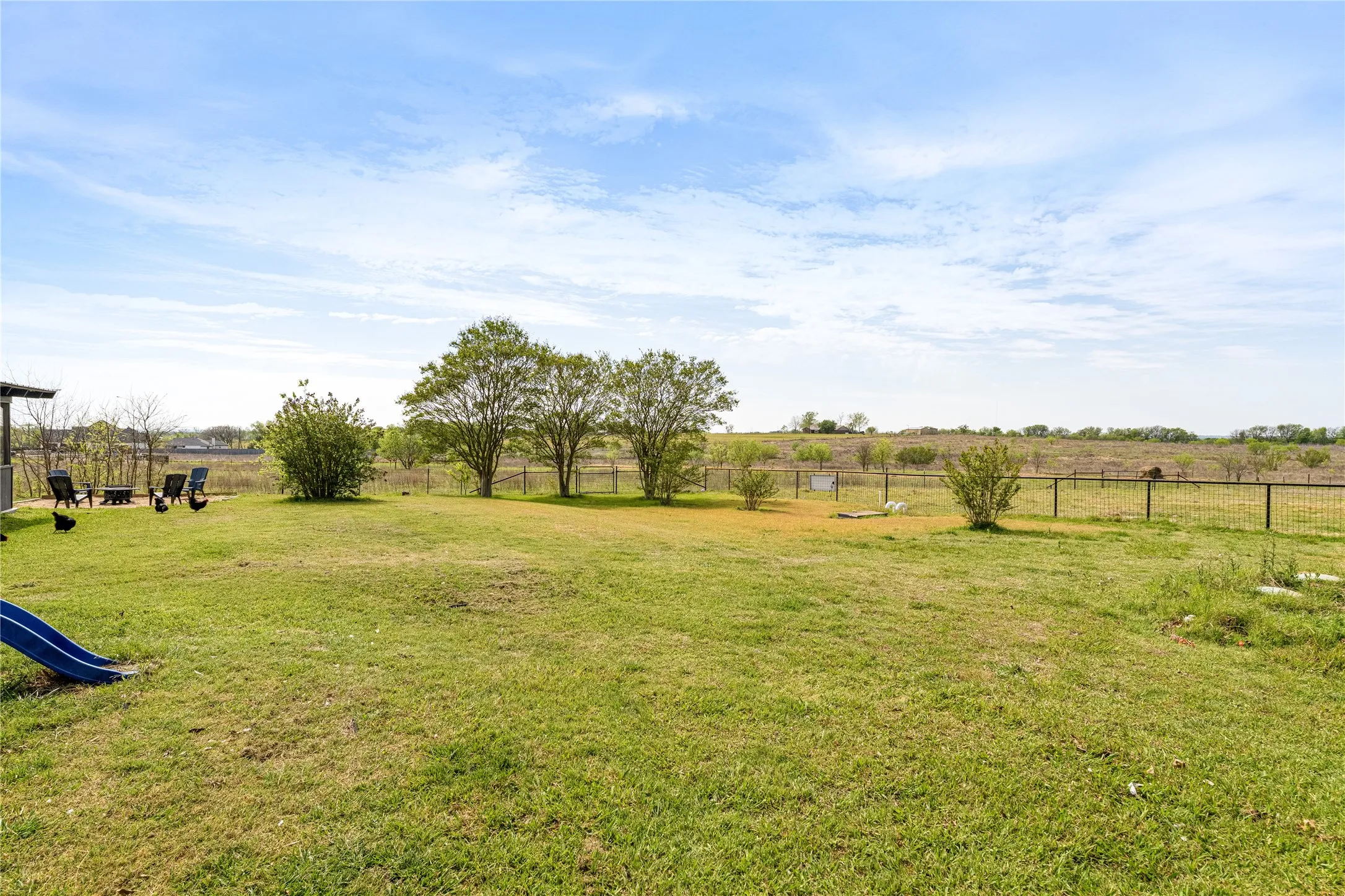 Single Family Residence For Sale in Mc Lennan County , 2566 Southwinds Drive, Lorena, Texas 76655, 4 Bedroom, 3 Bathroom, Garage spaces, 2,910 Sqft, built in 1983, mls#21215092, Real Estate Agent in Lorena, Homes For Sale in Mc Lennan county, Homes For Sale in Lorena, Realtor in Lorena Texas, Real Estate Brokerage Independent Realty Texas, Luminita Cordes Realtor