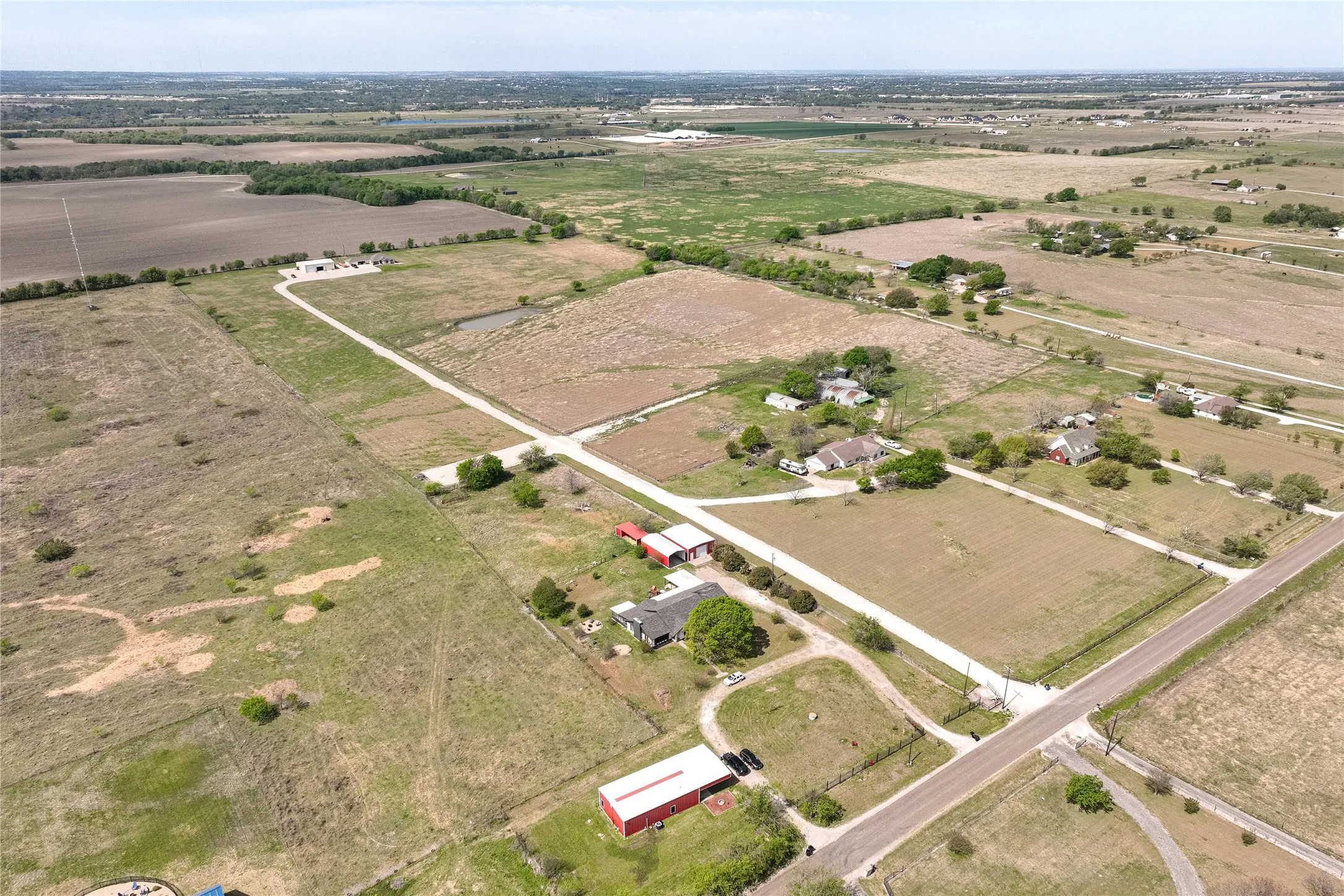 Single Family Residence For Sale in Mc Lennan County , 2566 Southwinds Drive, Lorena, Texas 76655, 4 Bedroom, 3 Bathroom, Garage spaces, 2,910 Sqft, built in 1983, mls#21215092, Real Estate Agent in Lorena, Homes For Sale in Mc Lennan county, Homes For Sale in Lorena, Realtor in Lorena Texas, Real Estate Brokerage Independent Realty Texas, Luminita Cordes Realtor