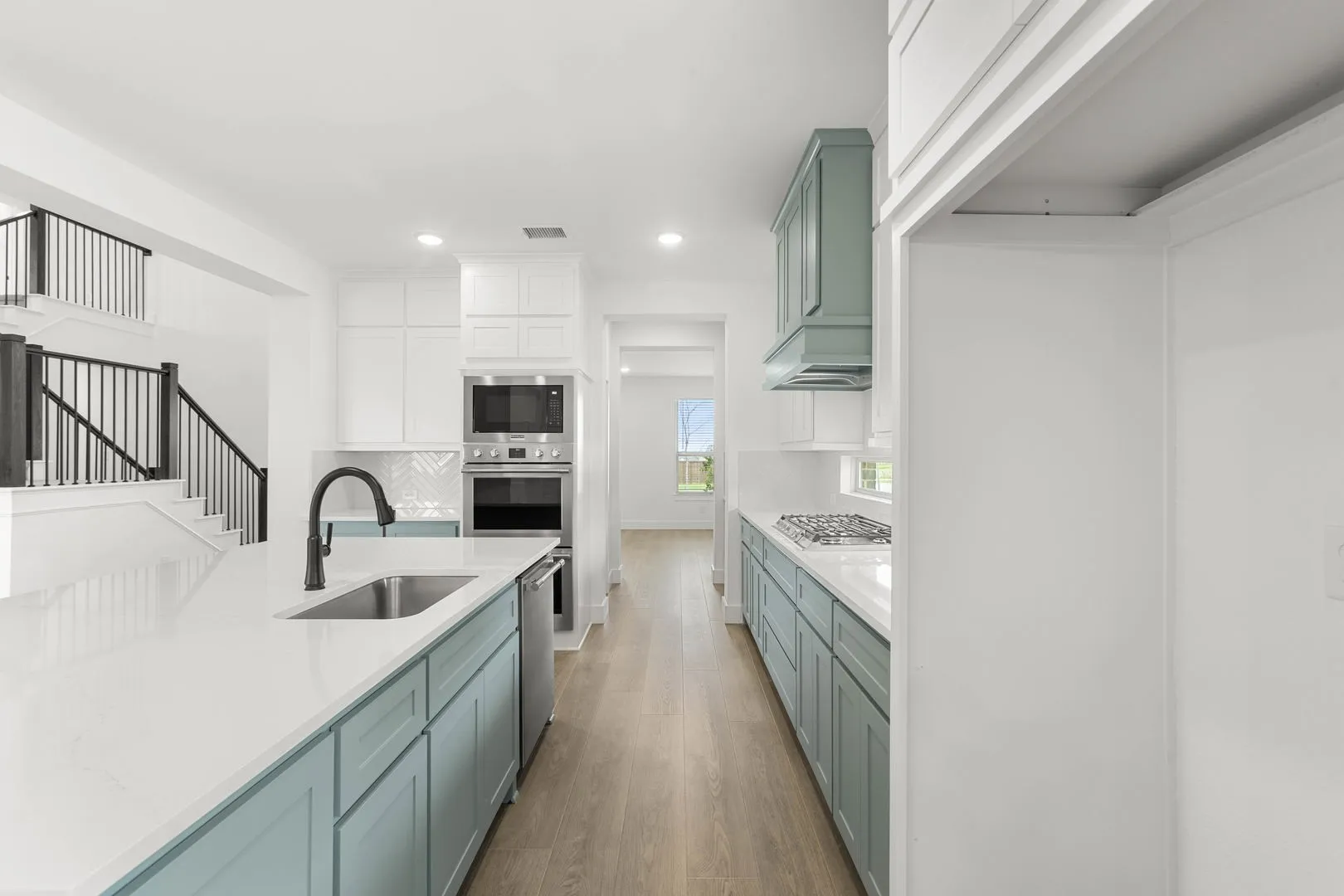 413 Tower-Kitchen-3