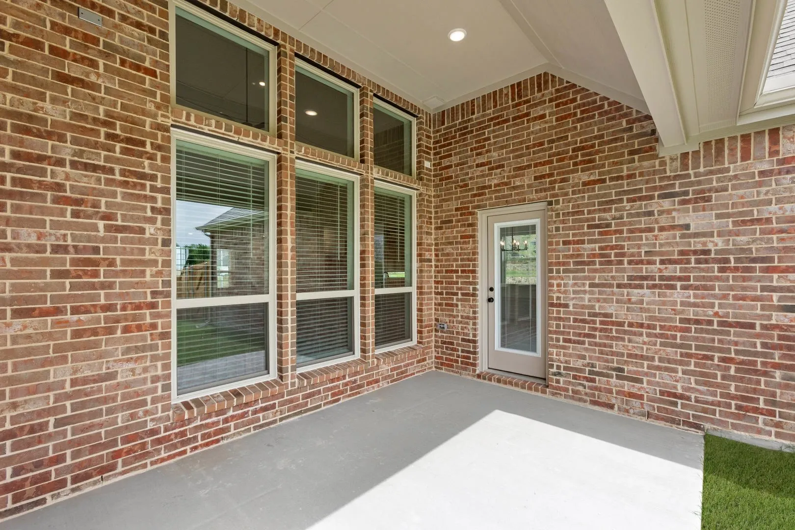 Single Family Residence For Sale in Dallas County , 413 Tower Street, De Soto, Texas 75115, 4 Bedroom, 4 Bathroom, 3 Garage spaces, 3,321 Sqft, built in 2026, New Construction - Complete, mls#21219143, Real Estate Agent in De Soto, Homes For Sale in Dallas county, Homes For Sale in De Soto, Realtor in De Soto Texas, Real Estate Brokerage Independent Realty Texas, Luminita Cordes Realtor