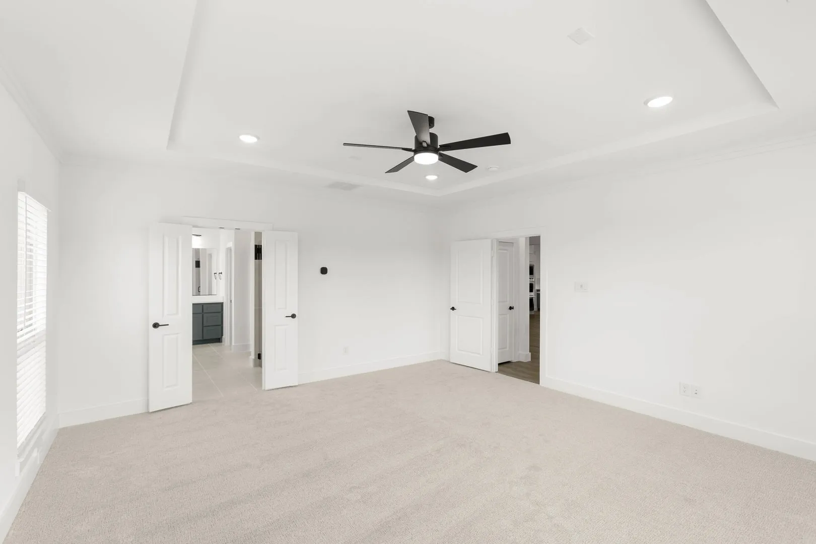 413 Tower-Primary Suite-2