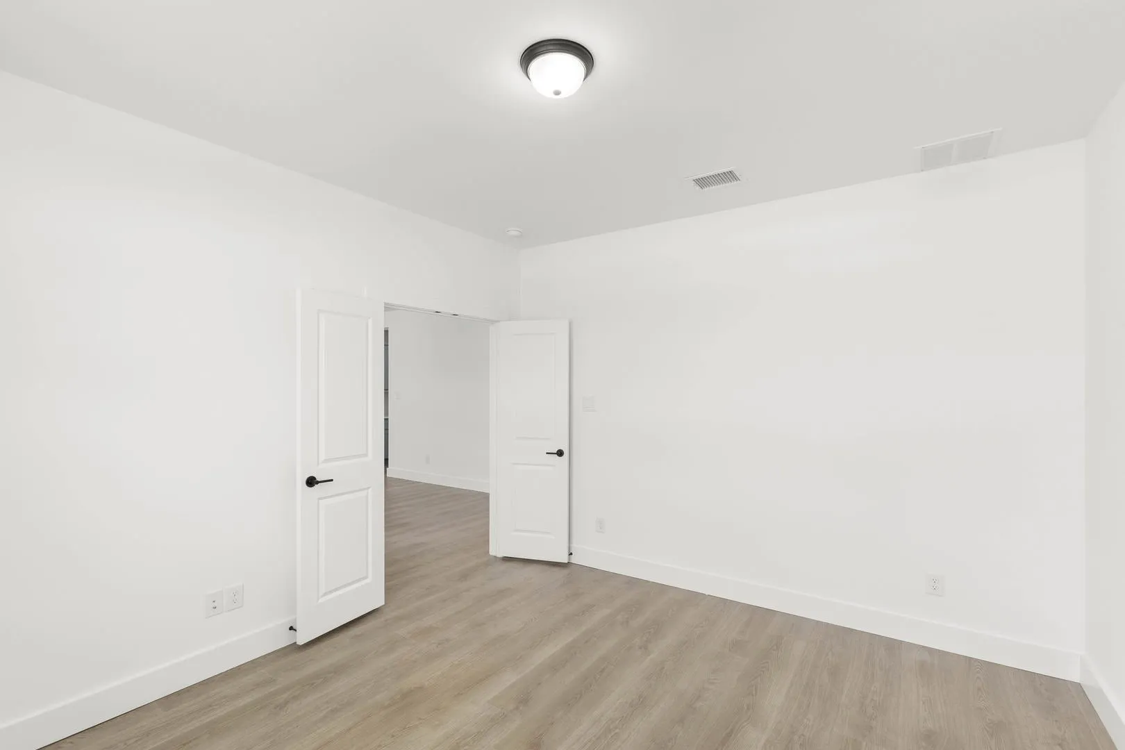 Single Family Residence For Sale in Dallas County , 413 Tower Street, De Soto, Texas 75115, 4 Bedroom, 4 Bathroom, 3 Garage spaces, 3,321 Sqft, built in 2026, New Construction - Complete, mls#21219143, Real Estate Agent in De Soto, Homes For Sale in Dallas county, Homes For Sale in De Soto, Realtor in De Soto Texas, Real Estate Brokerage Independent Realty Texas, Luminita Cordes Realtor