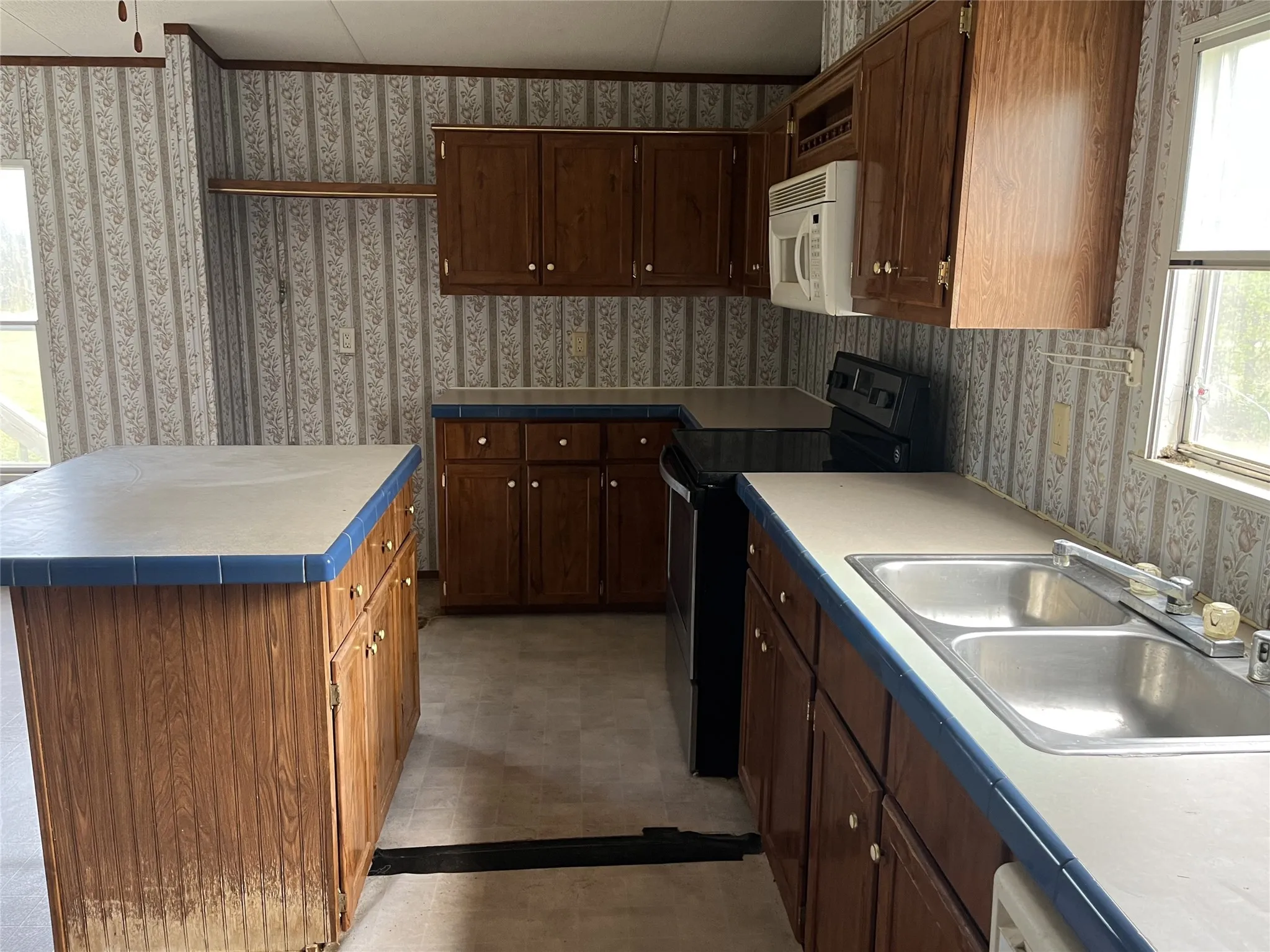 Manufactured Home For Sale in Grayson County , 193 Gun Club Road, Denison, Texas 75021, 3 Bedroom, 2 Bathroom, Garage spaces, 1,410 Sqft, built in 2000, Preowned, mls#21219136, Real Estate Agent in Denison, Homes For Sale in Grayson county, Homes For Sale in Denison, Realtor in Denison Texas, Real Estate Brokerage Independent Realty Texas, Luminita Cordes Realtor
