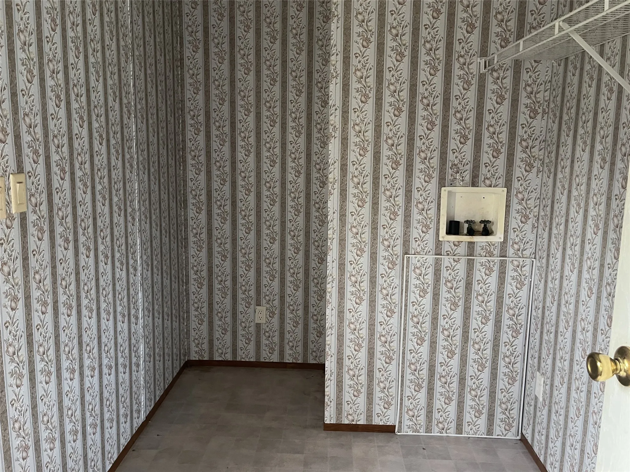 Manufactured Home For Sale in Grayson County , 193 Gun Club Road, Denison, Texas 75021, 3 Bedroom, 2 Bathroom, Garage spaces, 1,410 Sqft, built in 2000, Preowned, mls#21219136, Real Estate Agent in Denison, Homes For Sale in Grayson county, Homes For Sale in Denison, Realtor in Denison Texas, Real Estate Brokerage Independent Realty Texas, Luminita Cordes Realtor