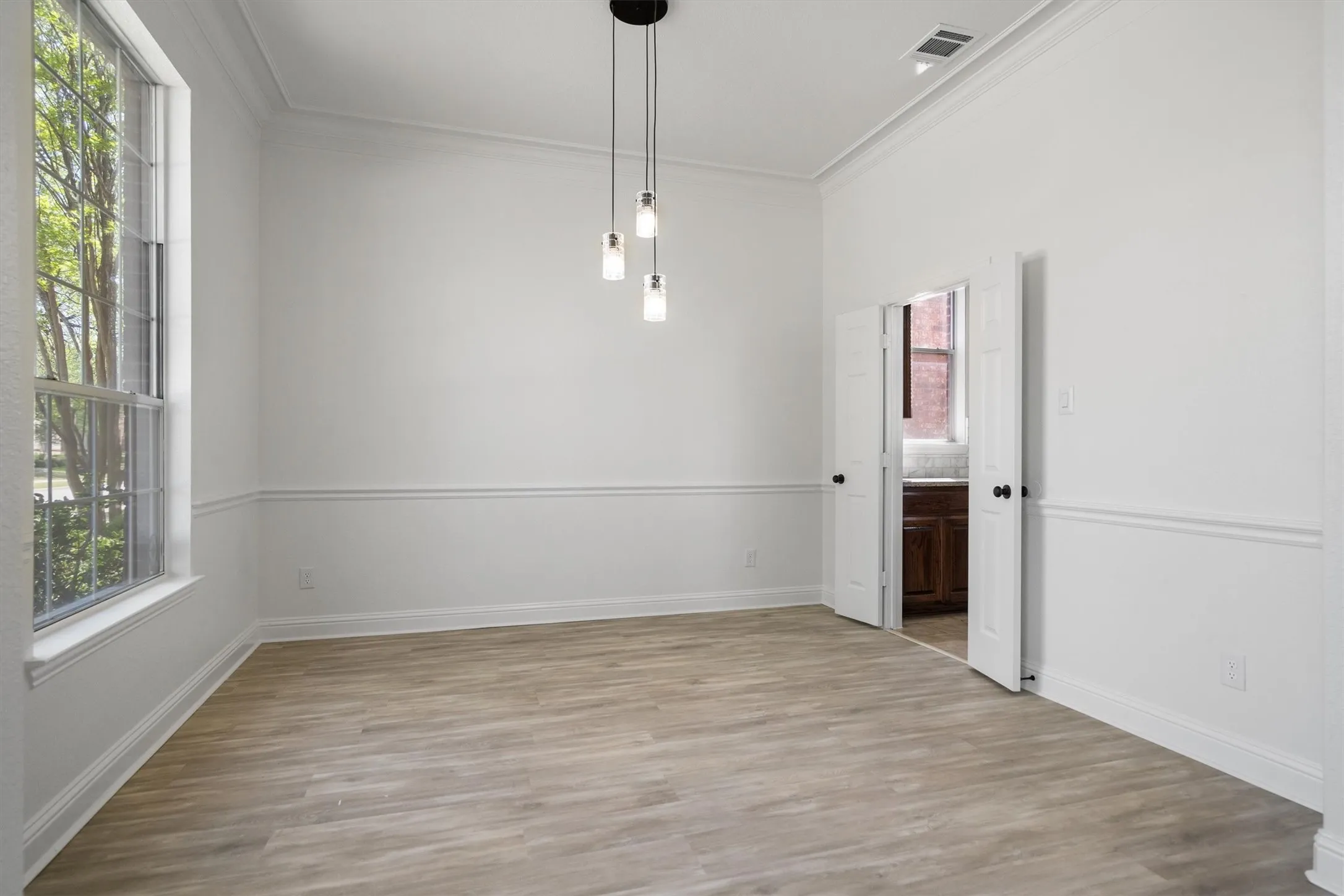 Formal Dining