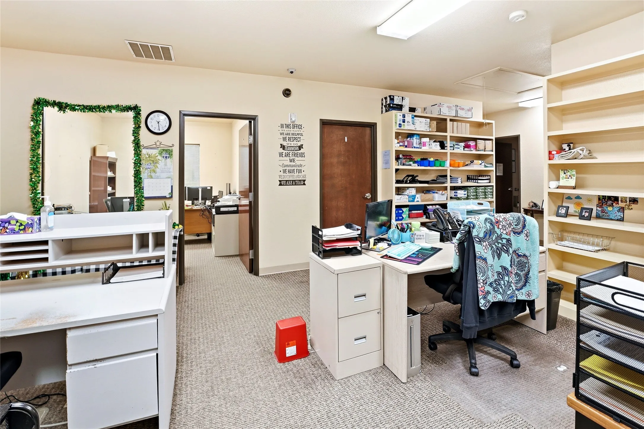 Office For Sale in Kaufman County , 1011 W Grove Street, Kaufman, Texas 75142, 0, 0, Garage spaces, 0 Sqft, built in 2004, Preowned, mls#21211063, Real Estate Agent in Kaufman, Homes For Sale in Kaufman county, Homes For Sale in Kaufman, Realtor in Kaufman Texas, Real Estate Brokerage Independent Realty Texas, Luminita Cordes Realtor
