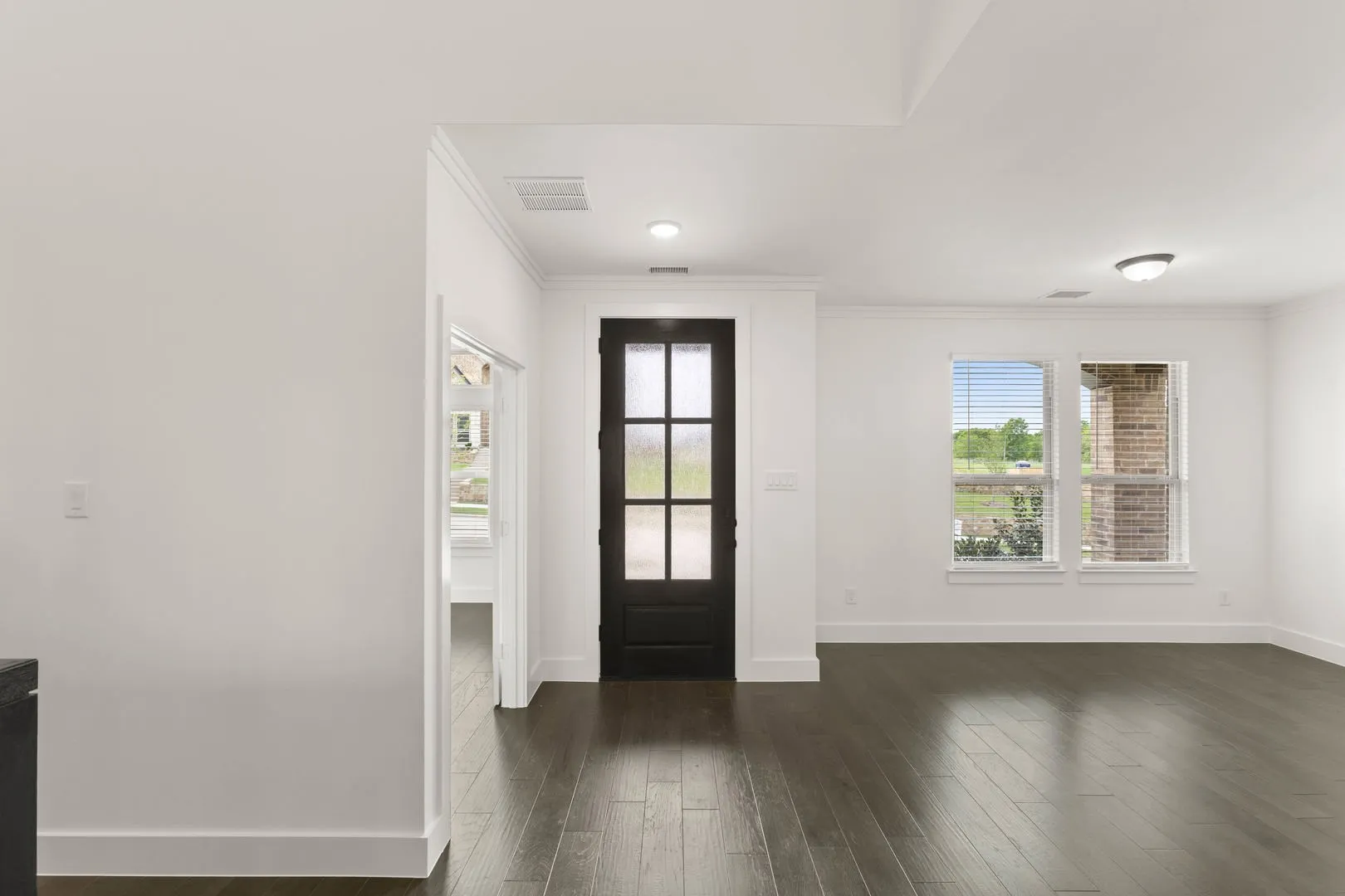 412 Newpark-Entry-1