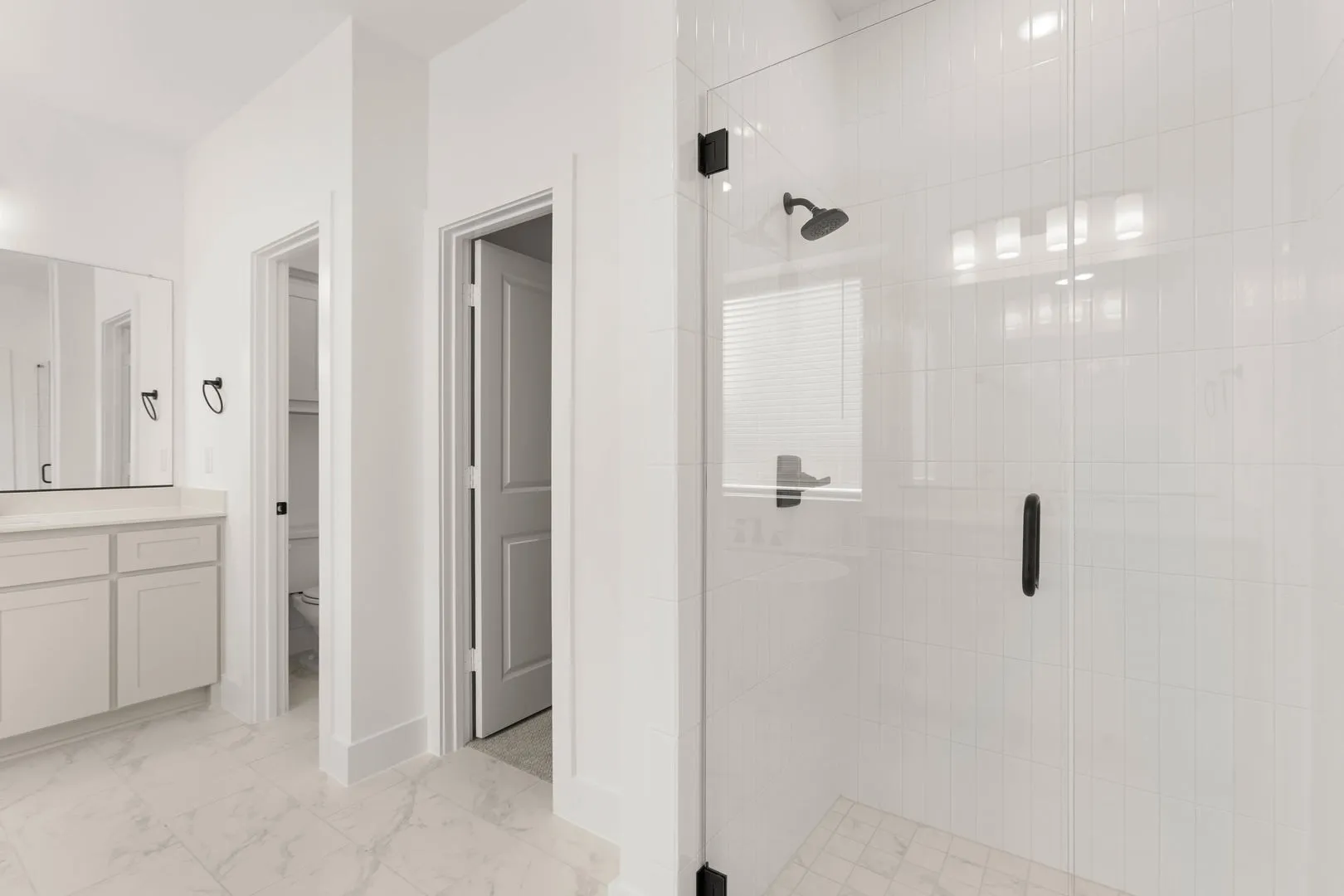 412 Newpark-Primary Suite-5