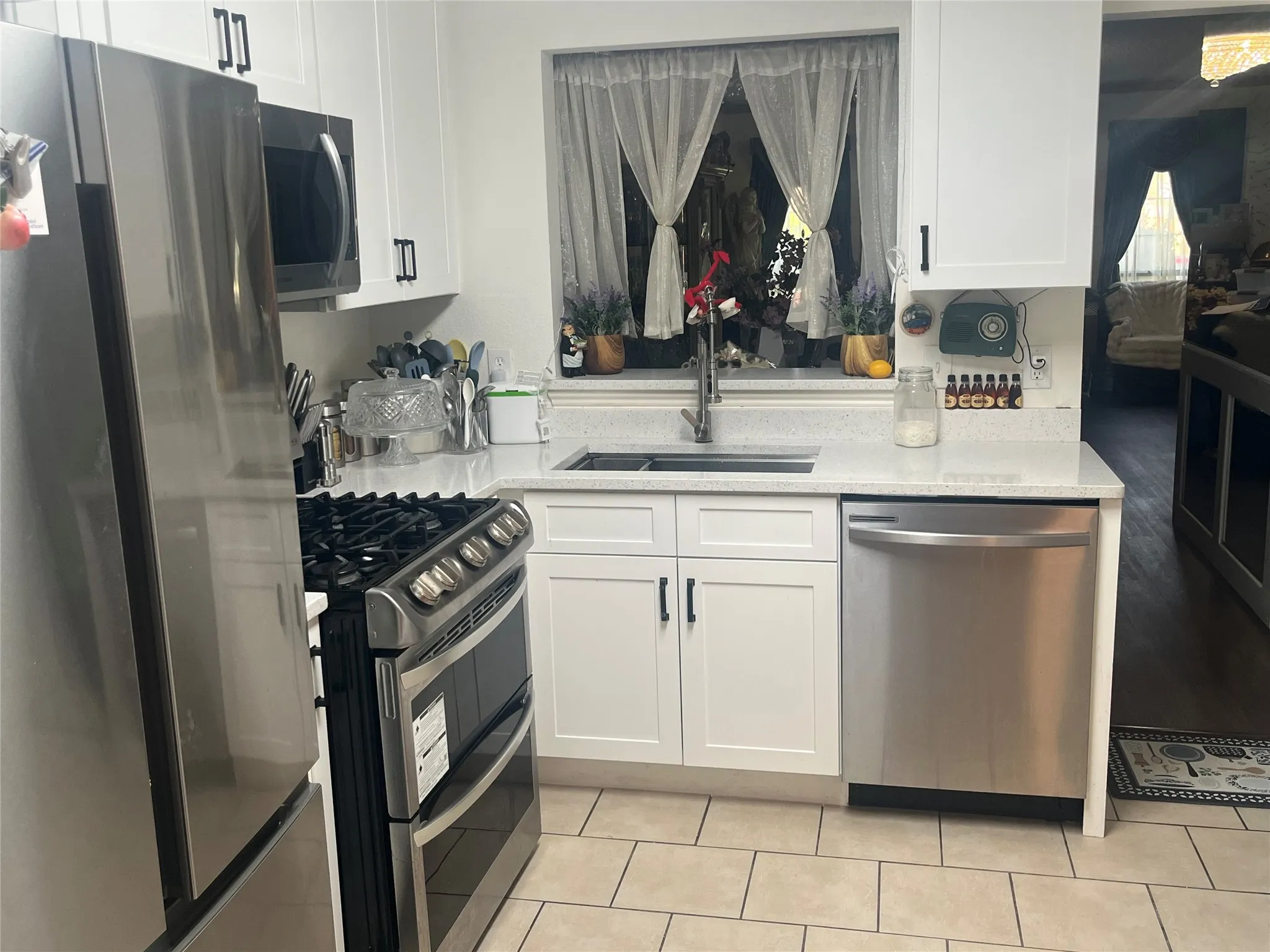 Single Family Residence For Sale in Dallas County , 514 Amber Lane, De Soto, Texas 75115, 3 Bedrooms, 2 Bathrooms, 2 Garage spaces, 1,270 Sqft, built in 1986, Price $250,000, mls#21218736, Real Estate Agent in De Soto, Homes For Sale in Dallas county, Homes For Sale in De Soto, Realtor in De Soto Texas, Real Estate Brokerage Independent Realty Texas, Luminita Cordes Realtor