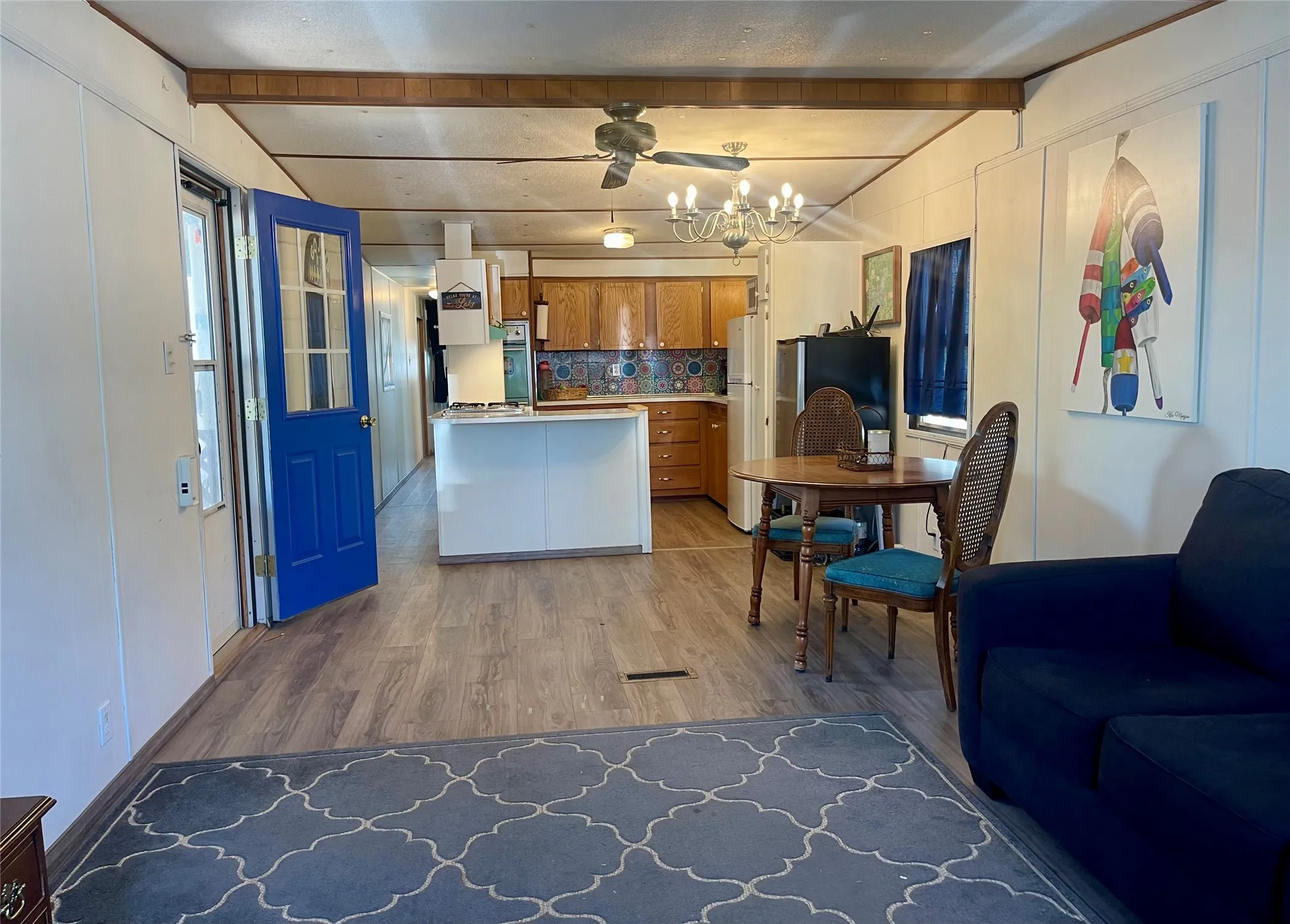 Mobile Home For Sale in Palo Pinto County , 4705 Fox Hollow 18, Possum Kingdom Lake, Texas 76450, 3 Bedroom, 1 Bathroom, Garage spaces, 840 Sqft, built in 1966, Preowned, mls#21218052, Real Estate Agent in Possum Kingdom Lake, Homes For Sale in Palo Pinto county, Homes For Sale in Possum Kingdom Lake, Realtor in Possum Kingdom Lake Texas, Real Estate Brokerage Independent Realty Texas, Luminita Cordes Realtor