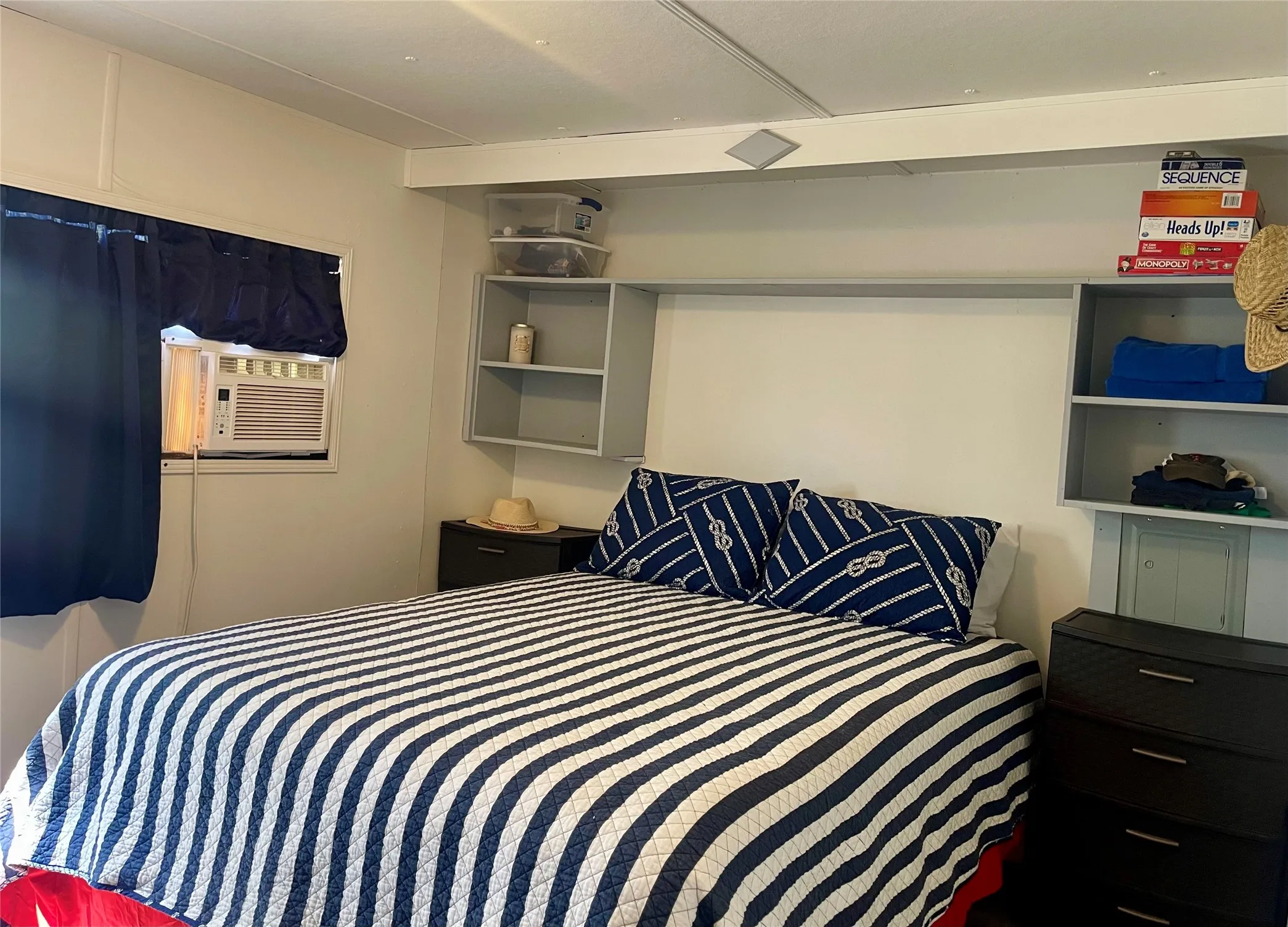 Mobile Home For Sale in Palo Pinto County , 4705 Fox Hollow 18, Possum Kingdom Lake, Texas 76450, 3 Bedroom, 1 Bathroom, Garage spaces, 840 Sqft, built in 1966, Preowned, mls#21218052, Real Estate Agent in Possum Kingdom Lake, Homes For Sale in Palo Pinto county, Homes For Sale in Possum Kingdom Lake, Realtor in Possum Kingdom Lake Texas, Real Estate Brokerage Independent Realty Texas, Luminita Cordes Realtor