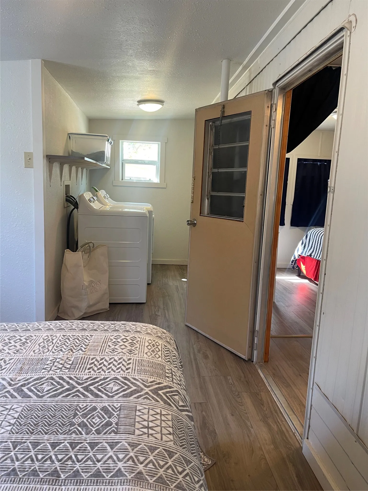 Mobile Home For Sale in Palo Pinto County , 4705 Fox Hollow 18, Possum Kingdom Lake, Texas 76450, 3 Bedroom, 1 Bathroom, Garage spaces, 840 Sqft, built in 1966, Preowned, mls#21218052, Real Estate Agent in Possum Kingdom Lake, Homes For Sale in Palo Pinto county, Homes For Sale in Possum Kingdom Lake, Realtor in Possum Kingdom Lake Texas, Real Estate Brokerage Independent Realty Texas, Luminita Cordes Realtor