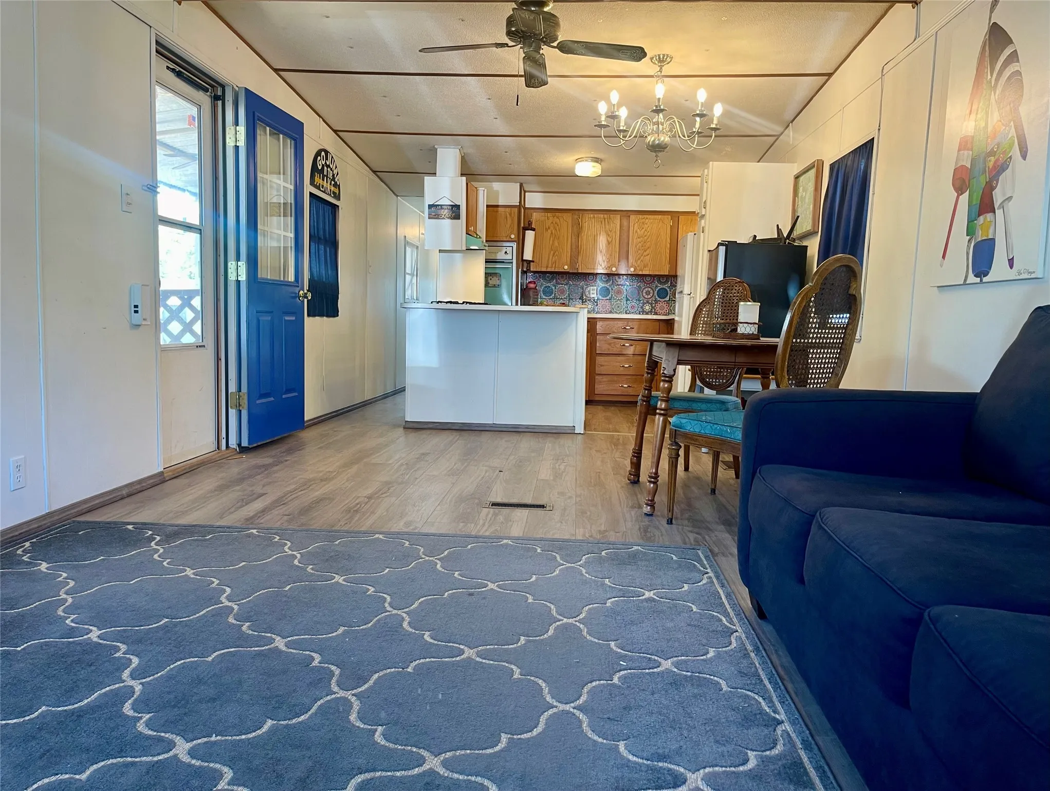 Mobile Home For Sale in Palo Pinto County , 4705 Fox Hollow 18, Possum Kingdom Lake, Texas 76450, 3 Bedroom, 1 Bathroom, Garage spaces, 840 Sqft, built in 1966, Preowned, mls#21218052, Real Estate Agent in Possum Kingdom Lake, Homes For Sale in Palo Pinto county, Homes For Sale in Possum Kingdom Lake, Realtor in Possum Kingdom Lake Texas, Real Estate Brokerage Independent Realty Texas, Luminita Cordes Realtor