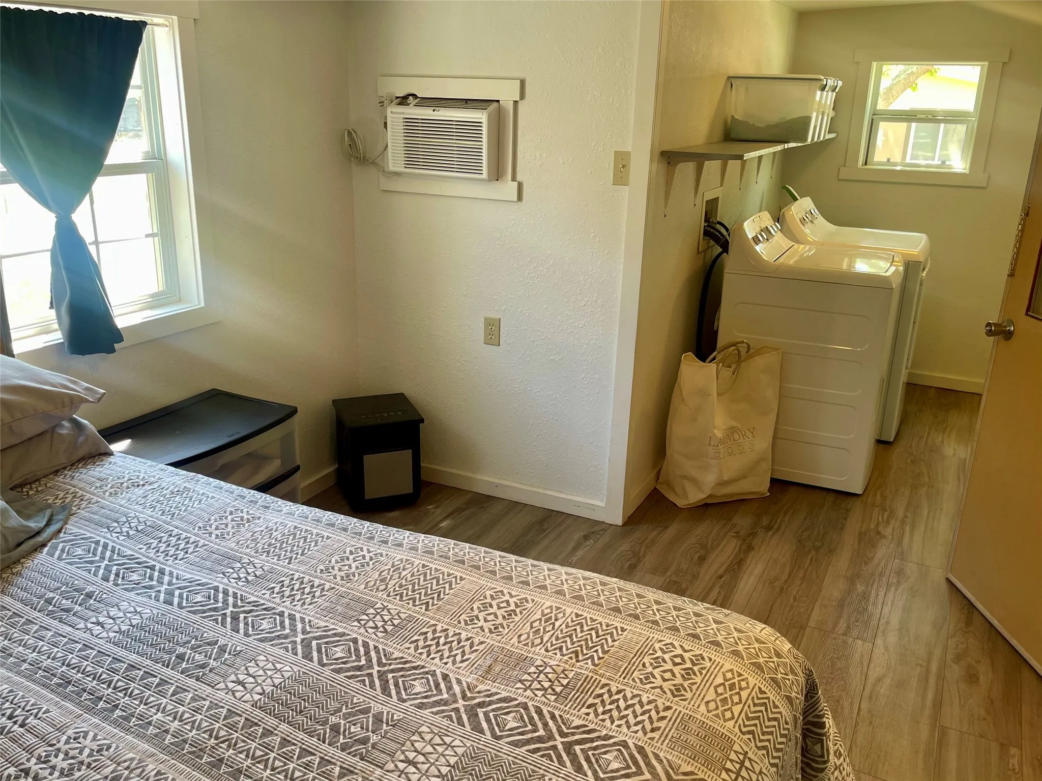 Mobile Home For Sale in Palo Pinto County , 4705 Fox Hollow 18, Possum Kingdom Lake, Texas 76450, 3 Bedroom, 1 Bathroom, Garage spaces, 840 Sqft, built in 1966, Preowned, mls#21218052, Real Estate Agent in Possum Kingdom Lake, Homes For Sale in Palo Pinto county, Homes For Sale in Possum Kingdom Lake, Realtor in Possum Kingdom Lake Texas, Real Estate Brokerage Independent Realty Texas, Luminita Cordes Realtor