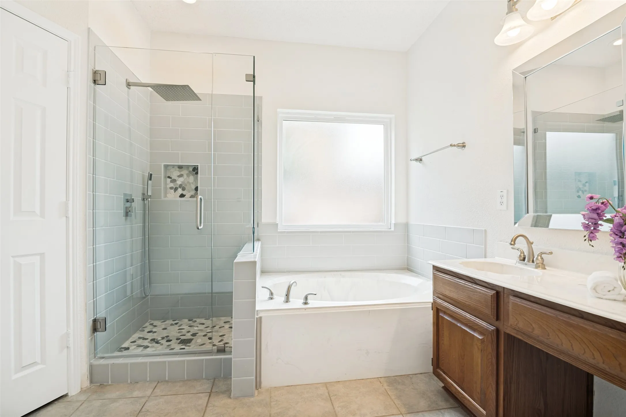 Single Family Residence For Sale in Rockwall County , 6013 Arden Court, Rowlett, Texas 75087, 5 Bedroom, 3 Bathroom, 2 Garage spaces, 3,181 Sqft, built in 1995, Preowned, mls#21219154, Real Estate Agent in Rowlett, Homes For Sale in Rockwall county, Homes For Sale in Rowlett, Realtor in Rowlett Texas, Real Estate Brokerage Independent Realty Texas, Luminita Cordes Realtor