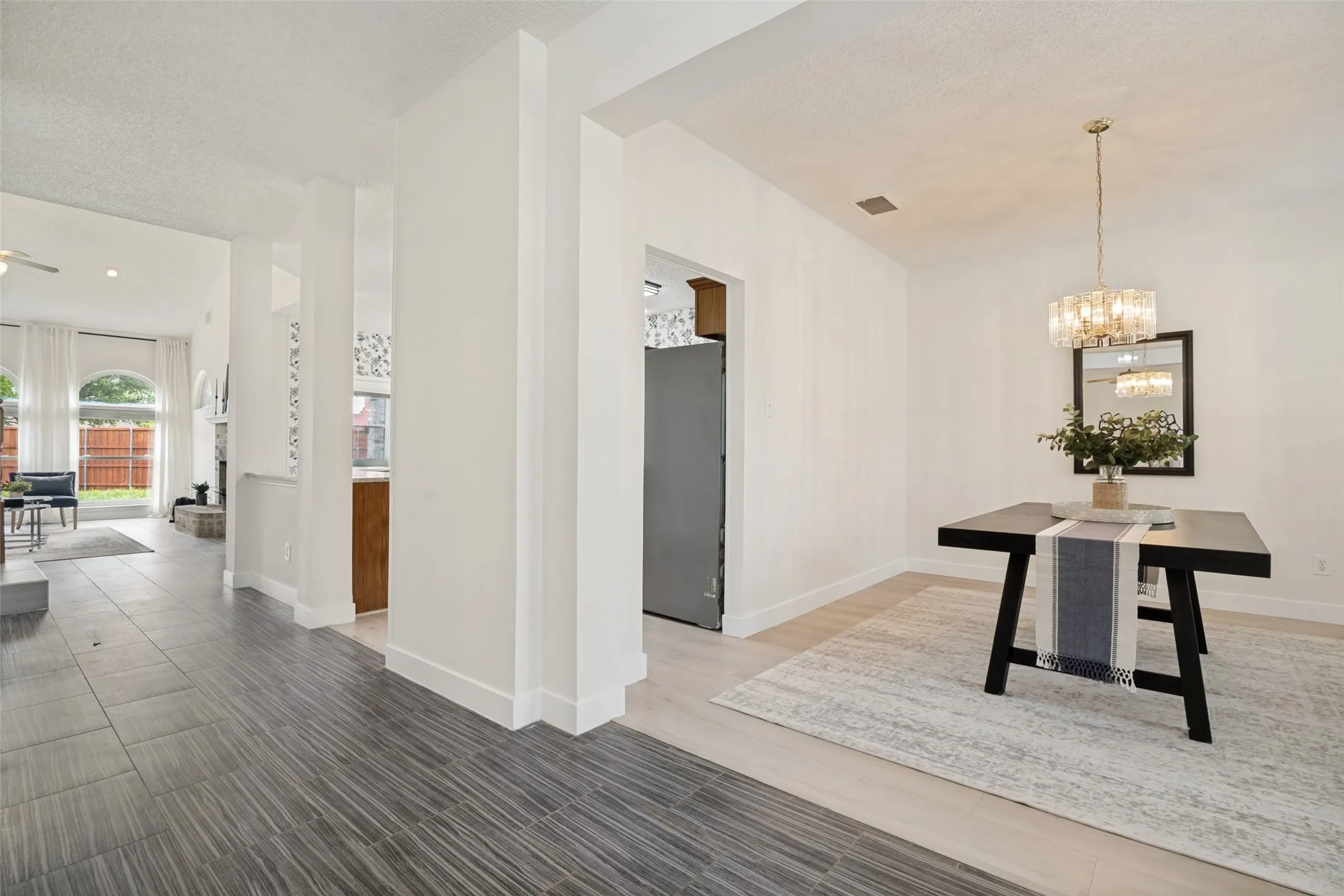 Single Family Residence For Sale in Rockwall County , 6013 Arden Court, Rowlett, Texas 75087, 5 Bedroom, 3 Bathroom, 2 Garage spaces, 3,181 Sqft, built in 1995, Preowned, mls#21219154, Real Estate Agent in Rowlett, Homes For Sale in Rockwall county, Homes For Sale in Rowlett, Realtor in Rowlett Texas, Real Estate Brokerage Independent Realty Texas, Luminita Cordes Realtor