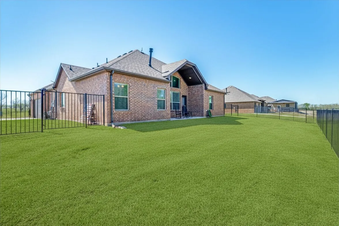 Single Family Residence For Sale in Hunt County , 747 Hickory Lane, Royse City, Texas 75189, 4 Bedroom, 2 Bathroom, 2 Garage spaces, 2,228 Sqft, built in 2022, mls#21216595, Real Estate Agent in Royse City, Homes For Sale in Hunt county, Homes For Sale in Royse City, Realtor in Royse City Texas, Real Estate Brokerage Independent Realty Texas, Luminita Cordes Realtor