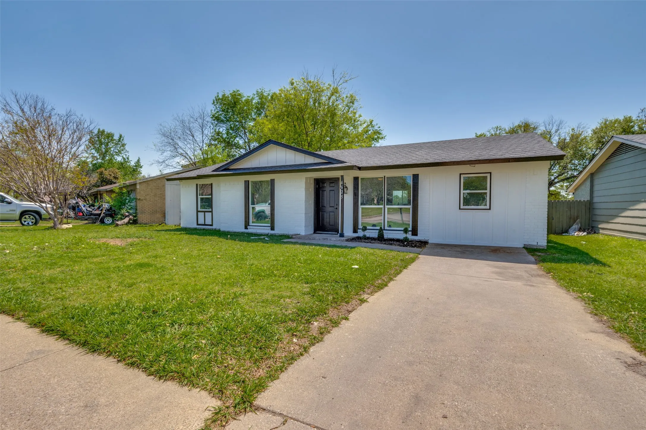 Single Family Residence For Sale in Dallas County , 4625 Kyle Drive, Balch Springs, Texas 75180, 4 Bedroom, 2 Bathroom, Garage spaces, 1,105 Sqft, built in 1972, mls#21219246, Real Estate Agent in Balch Springs, Homes For Sale in Dallas county, Homes For Sale in Balch Springs, Realtor in Balch Springs Texas, Real Estate Brokerage Independent Realty Texas, Luminita Cordes Realtor