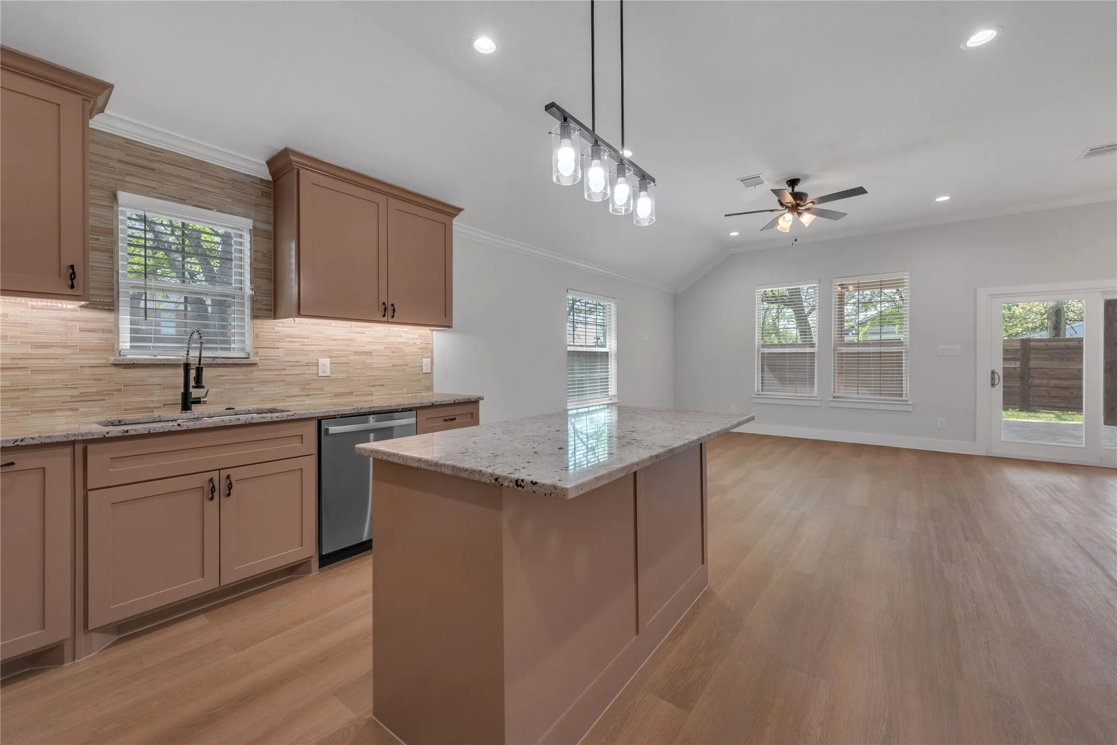 Open Kitchen
