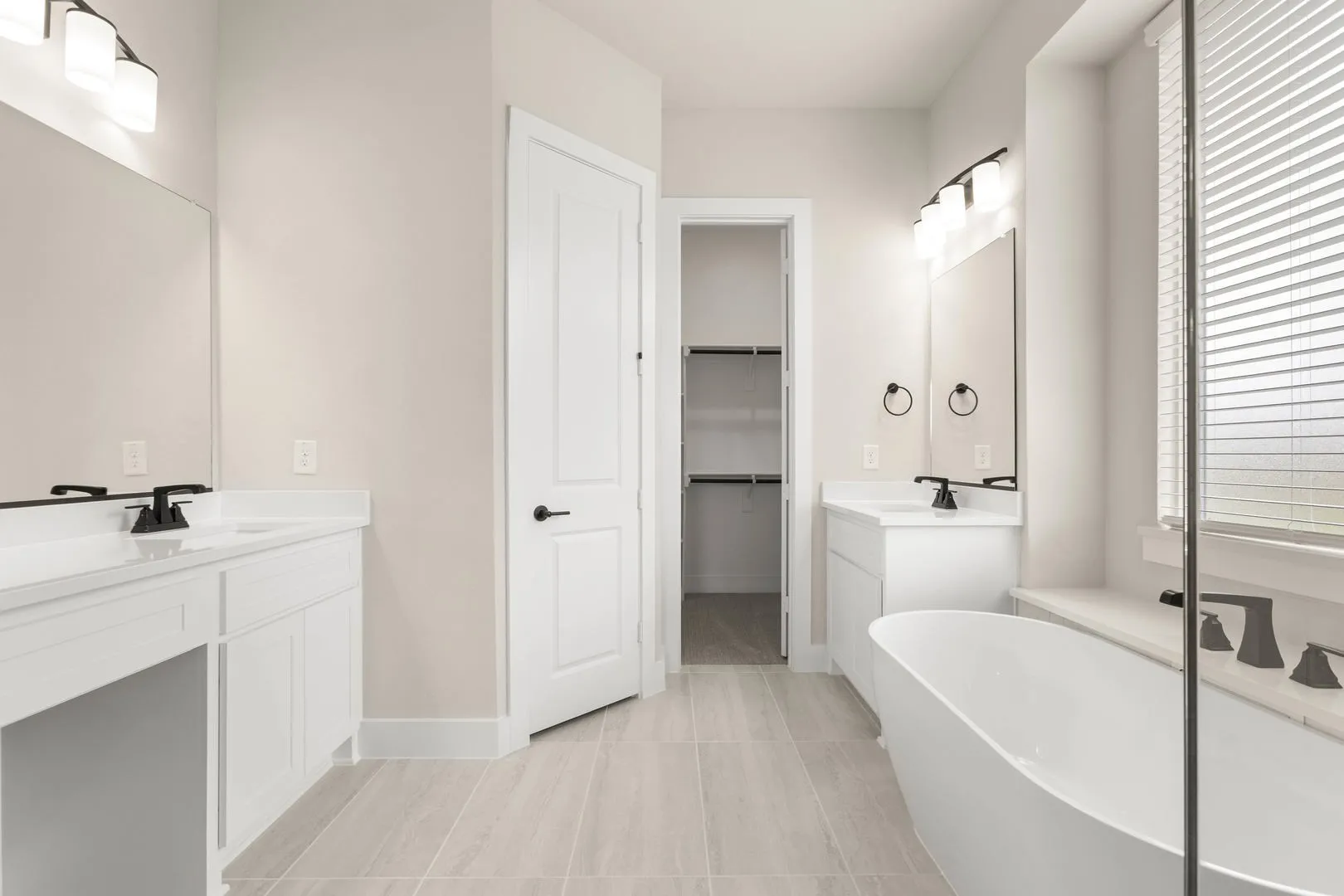 513 Pond Springs-Primary Suite-3