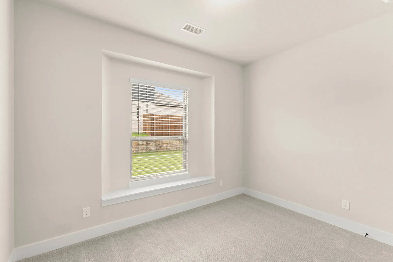513 Pond Springs-Study-1