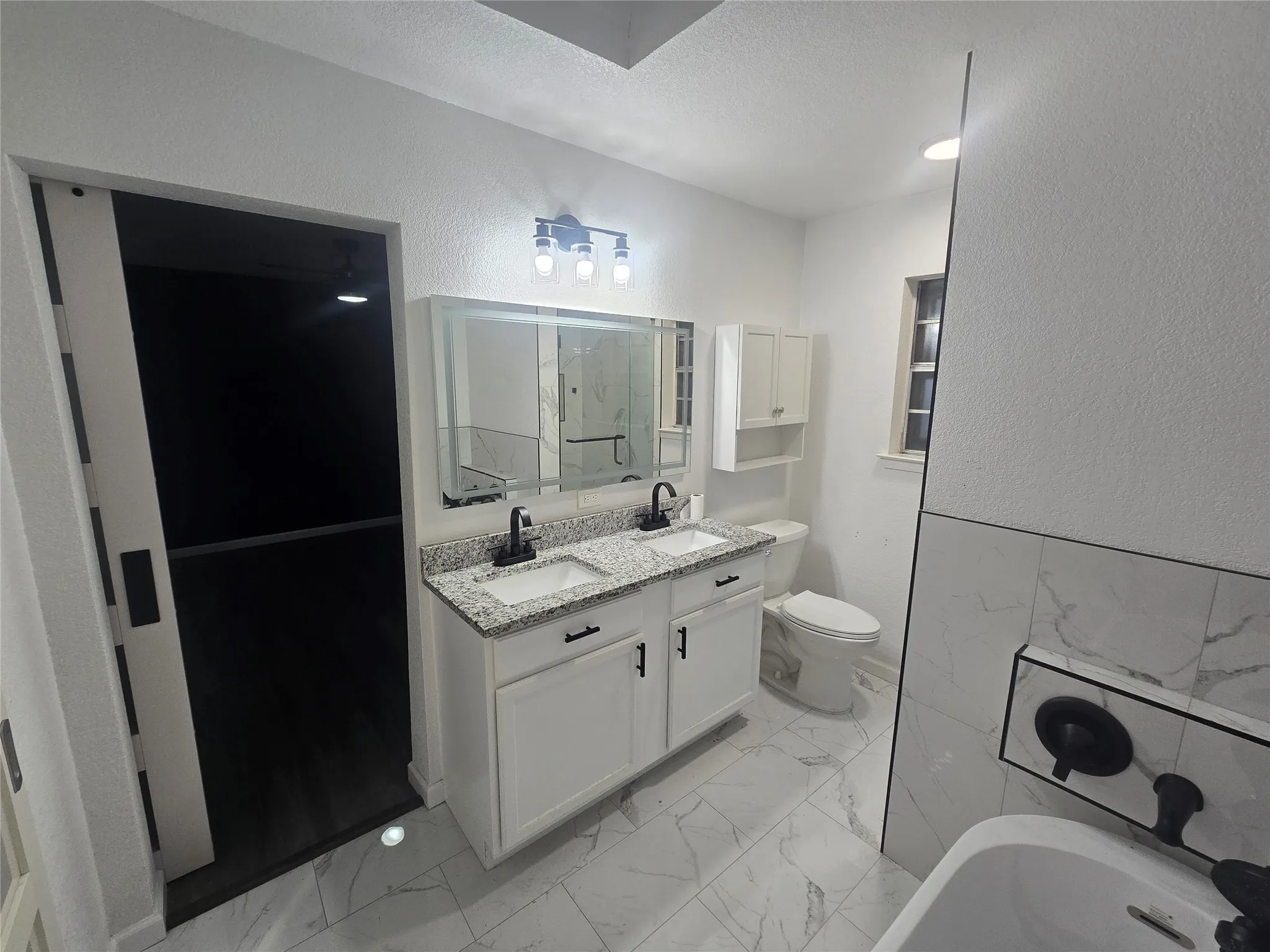 Single Family Residence For Sale in Tarrant County , 7709 Marlborough Drive W, Fort Worth, Texas 76134, 4 Bedroom, 2 Bathroom, 2 Garage spaces, 2,088 Sqft, built in 1972, mls#21219314, Real Estate Agent in Fort Worth, Homes For Sale in Tarrant county, Homes For Sale in Fort Worth, Realtor in Fort Worth Texas, Real Estate Brokerage Independent Realty Texas, Luminita Cordes Realtor