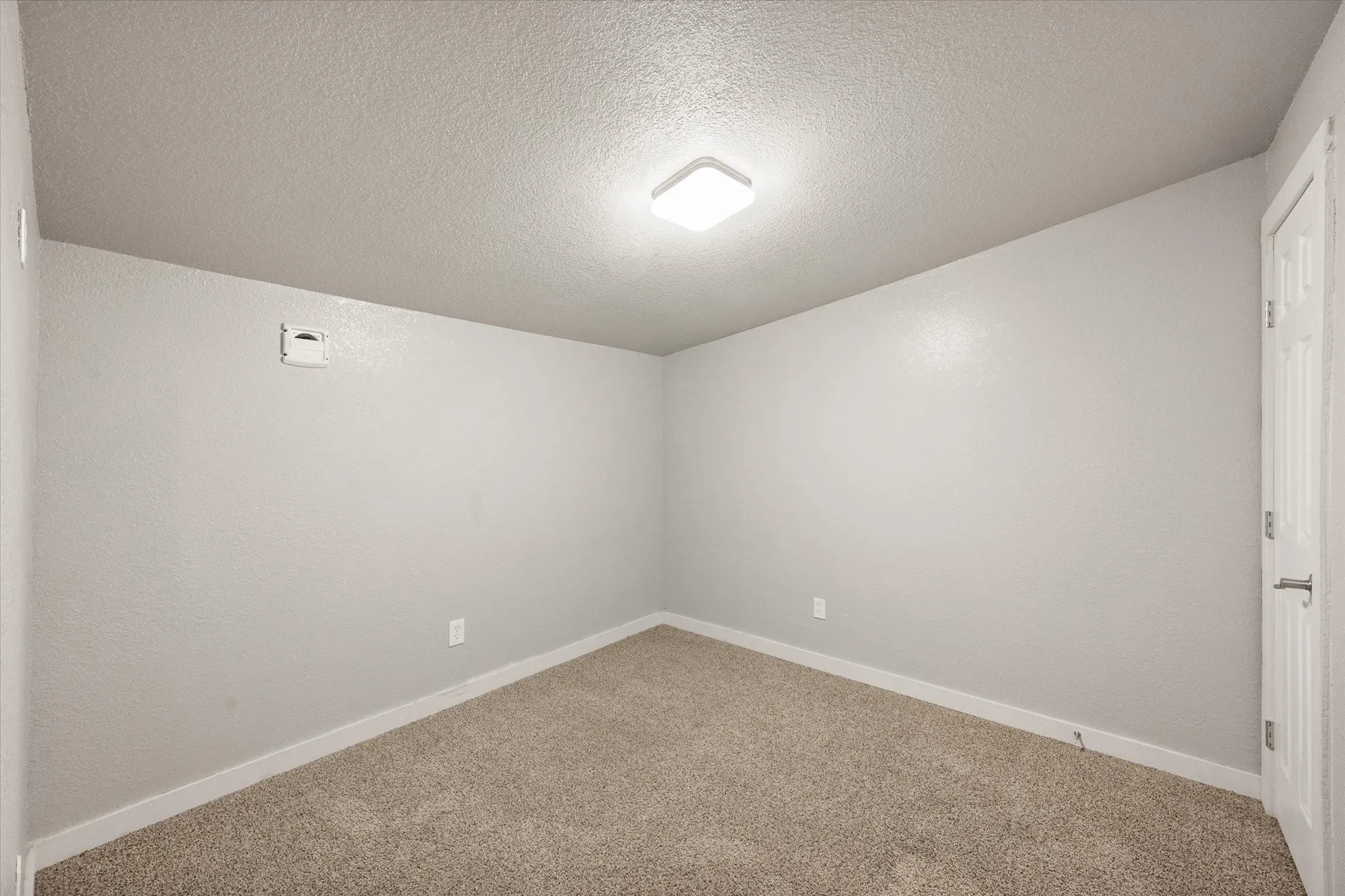 Single Family Residence For Sale in Ellis County , 671 Robnett Road, Waxahachie, Texas 75165, 5 Bedrooms, 4 Bathrooms, 6 Garage spaces, 2,281 Sqft, built in 2017, Preowned, Price $1,260,000, mls#21219298, Real Estate Agent in Waxahachie, Homes For Sale in Ellis county, Homes For Sale in Waxahachie, Realtor in Waxahachie Texas, Real Estate Brokerage Independent Realty Texas, Luminita Cordes Realtor