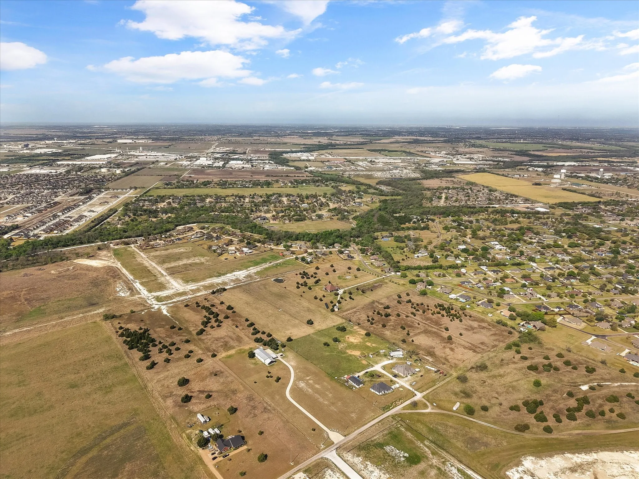 Single Family Residence For Sale in Ellis County , 671 Robnett Road, Waxahachie, Texas 75165, 5 Bedrooms, 4 Bathrooms, 6 Garage spaces, 2,281 Sqft, built in 2017, Preowned, Price $1,260,000, mls#21219298, Real Estate Agent in Waxahachie, Homes For Sale in Ellis county, Homes For Sale in Waxahachie, Realtor in Waxahachie Texas, Real Estate Brokerage Independent Realty Texas, Luminita Cordes Realtor