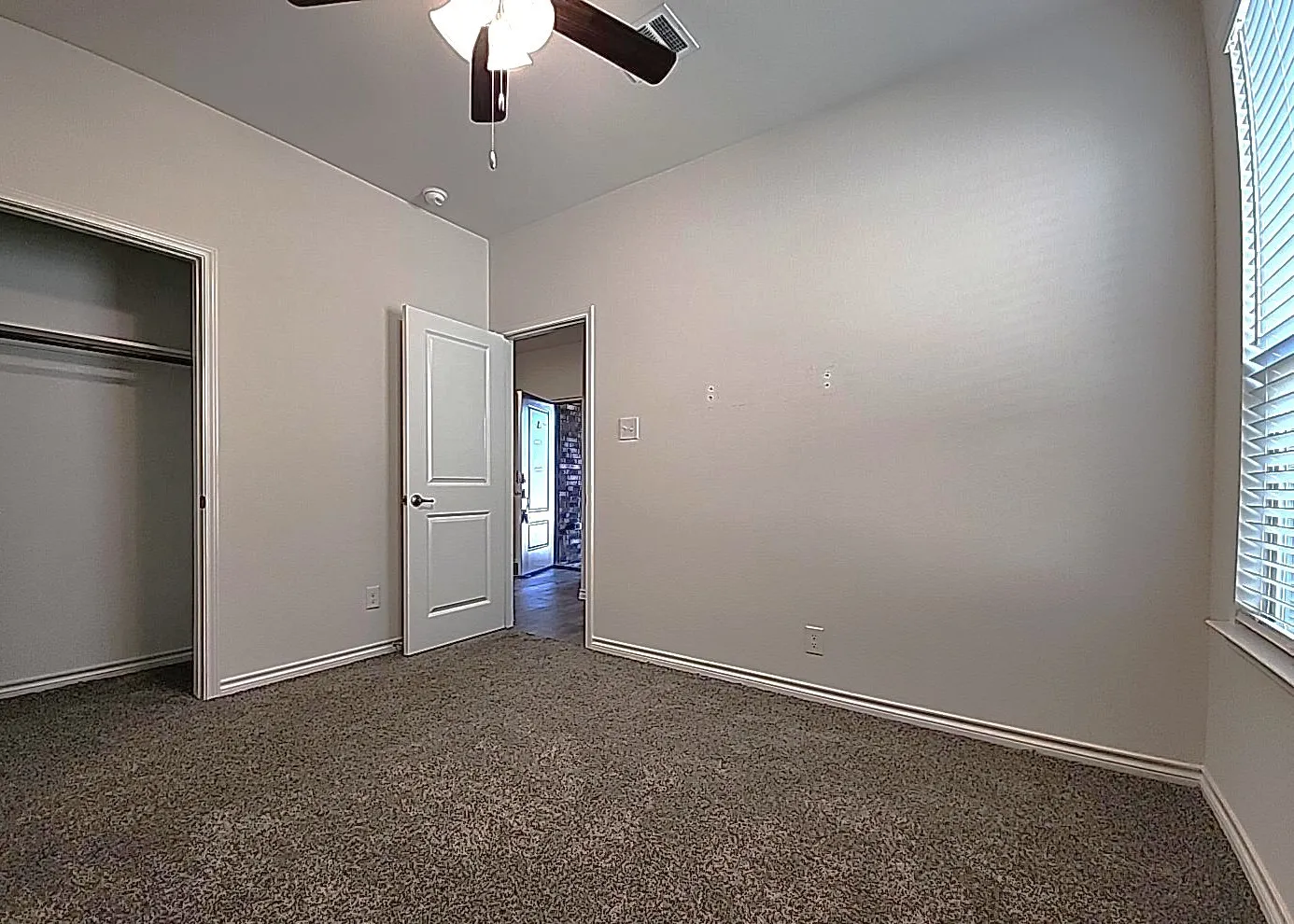 Single Family Residence For Sale in Denton County , 11132 Canyon Oak Street, Aubrey, Texas 76227, 3 Bedroom, 2 Bathroom, 2 Garage spaces, 1,633 Sqft, built in 2022, Preowned, mls#21219115, Real Estate Agent in Aubrey, Homes For Sale in Denton county, Homes For Sale in Aubrey, Realtor in Aubrey Texas, Real Estate Brokerage Independent Realty Texas, Luminita Cordes Realtor