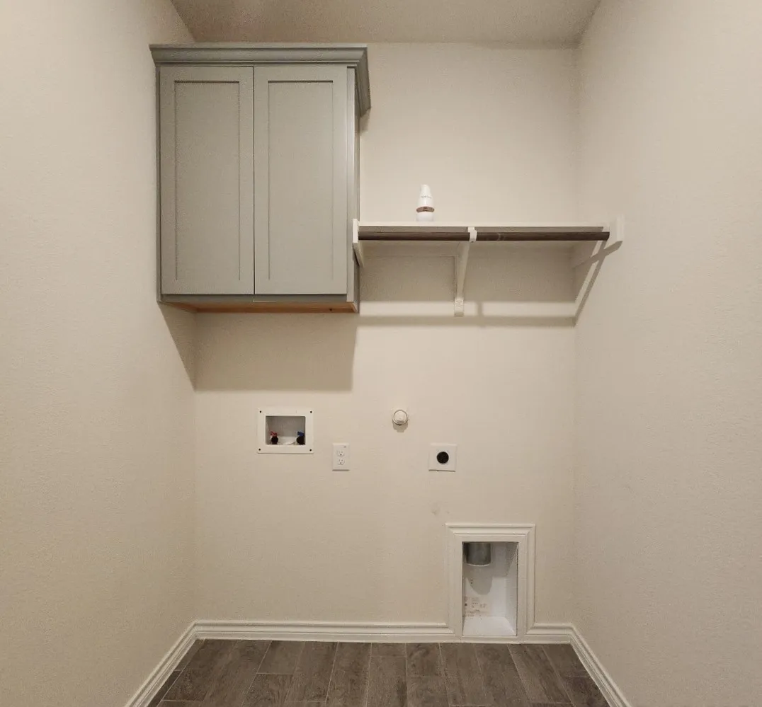 Single Family Residence For Sale in Denton County , 11132 Canyon Oak Street, Aubrey, Texas 76227, 3 Bedroom, 2 Bathroom, 2 Garage spaces, 1,633 Sqft, built in 2022, Preowned, mls#21219115, Real Estate Agent in Aubrey, Homes For Sale in Denton county, Homes For Sale in Aubrey, Realtor in Aubrey Texas, Real Estate Brokerage Independent Realty Texas, Luminita Cordes Realtor