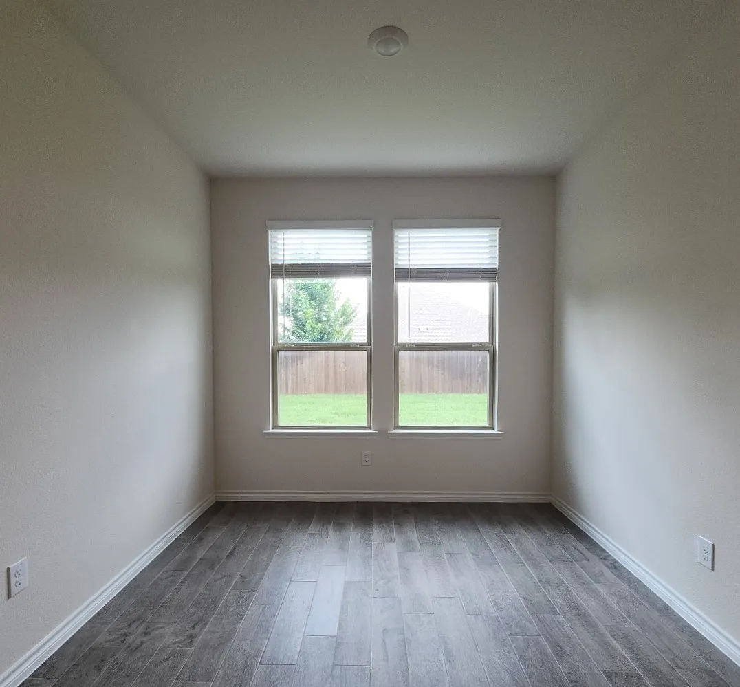 Single Family Residence For Sale in Denton County , 11132 Canyon Oak Street, Aubrey, Texas 76227, 3 Bedroom, 2 Bathroom, 2 Garage spaces, 1,633 Sqft, built in 2022, Preowned, mls#21219115, Real Estate Agent in Aubrey, Homes For Sale in Denton county, Homes For Sale in Aubrey, Realtor in Aubrey Texas, Real Estate Brokerage Independent Realty Texas, Luminita Cordes Realtor