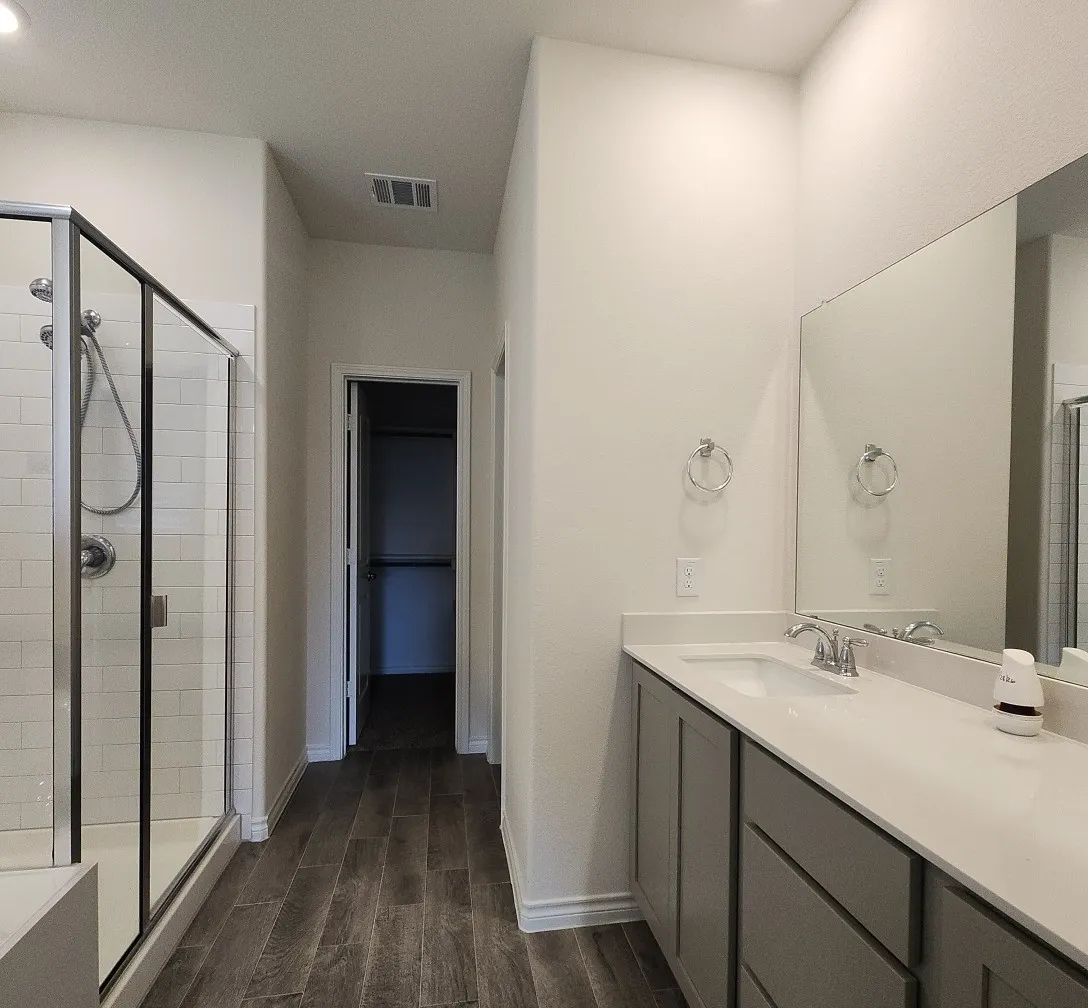 Single Family Residence For Sale in Denton County , 11132 Canyon Oak Street, Aubrey, Texas 76227, 3 Bedroom, 2 Bathroom, 2 Garage spaces, 1,633 Sqft, built in 2022, Preowned, mls#21219115, Real Estate Agent in Aubrey, Homes For Sale in Denton county, Homes For Sale in Aubrey, Realtor in Aubrey Texas, Real Estate Brokerage Independent Realty Texas, Luminita Cordes Realtor