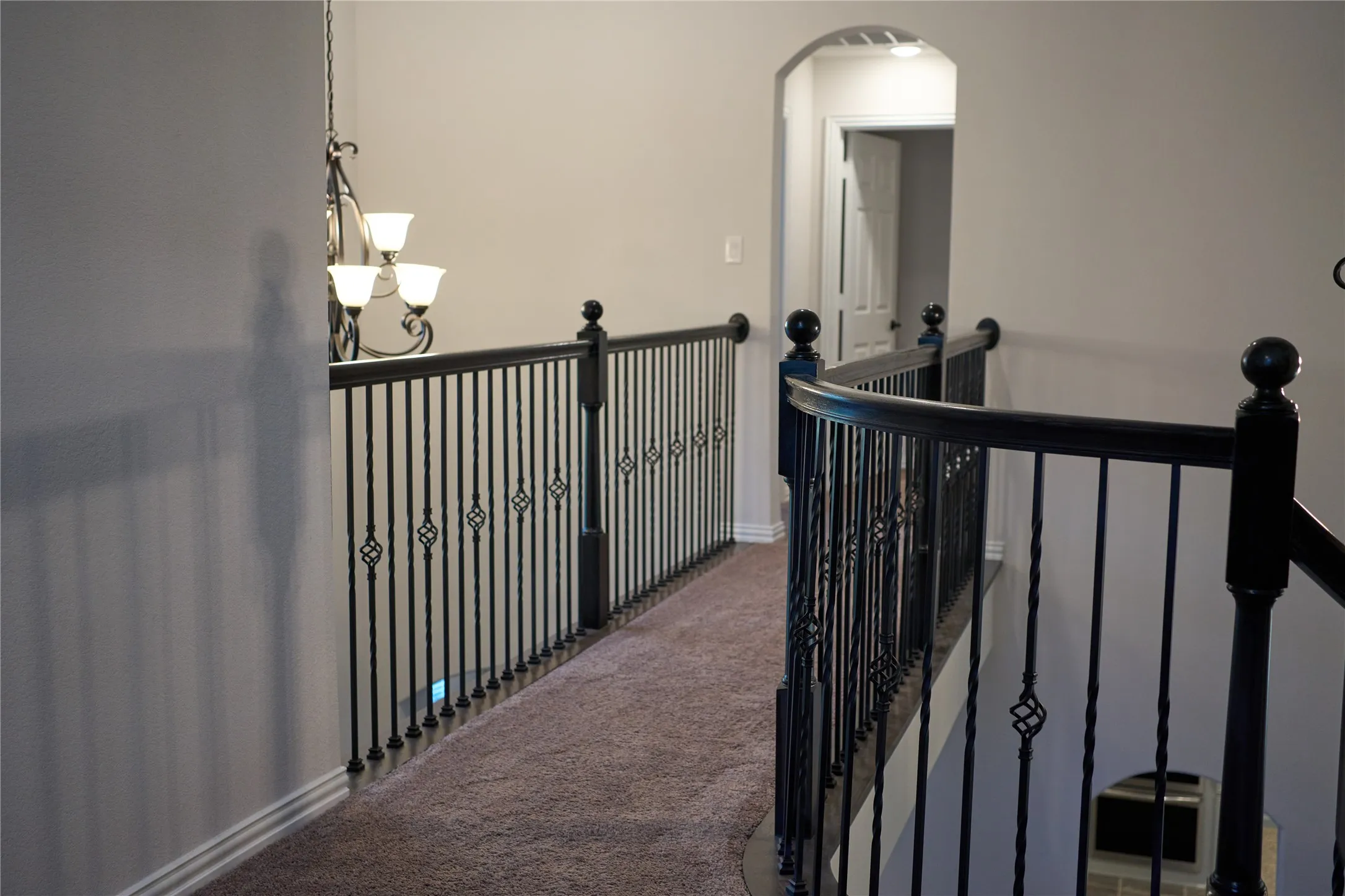 Single Family Residence For Sale in Dallas County , 105 Wild River Court, De Soto, Texas 75115, 5 Bedroom, 4 Bathroom, 2 Garage spaces, 4,210 Sqft, built in 2021, Preowned, mls#21219353, Real Estate Agent in De Soto, Homes For Sale in Dallas county, Homes For Sale in De Soto, Realtor in De Soto Texas, Real Estate Brokerage Independent Realty Texas, Luminita Cordes Realtor