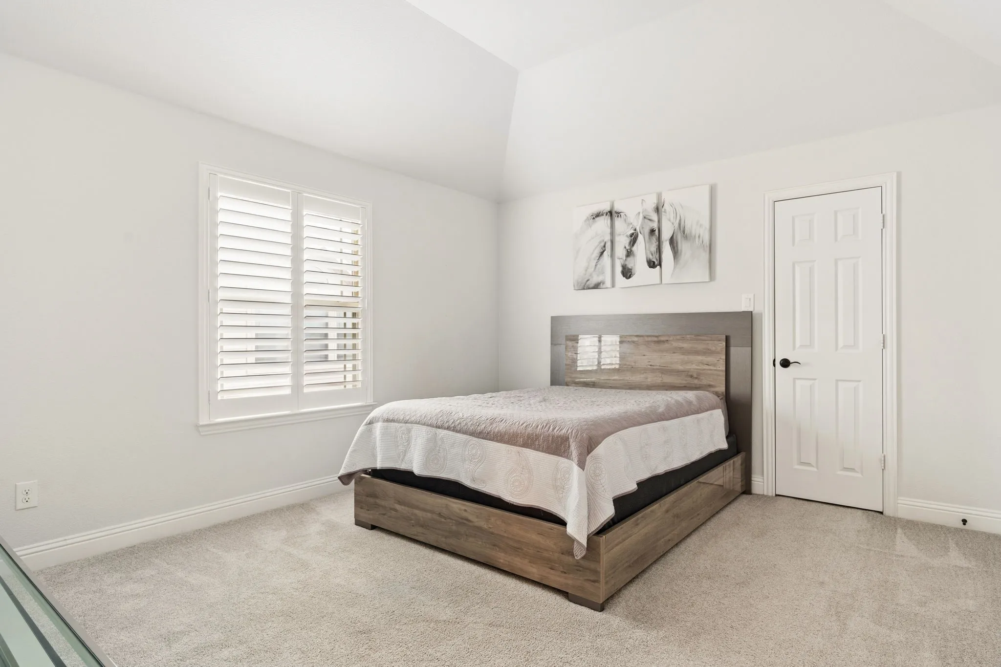 Single Family Residence For Sale in Tarrant County , 2671 Corona Drive, Grand Prairie, Texas 75054, 5 Bedroom, 4 Bathroom, 2 Garage spaces, 3,909 Sqft, built in 2020, mls#21219473, Real Estate Agent in Grand Prairie, Homes For Sale in Tarrant county, Homes For Sale in Grand Prairie, Realtor in Grand Prairie Texas, Real Estate Brokerage Independent Realty Texas, Luminita Cordes Realtor