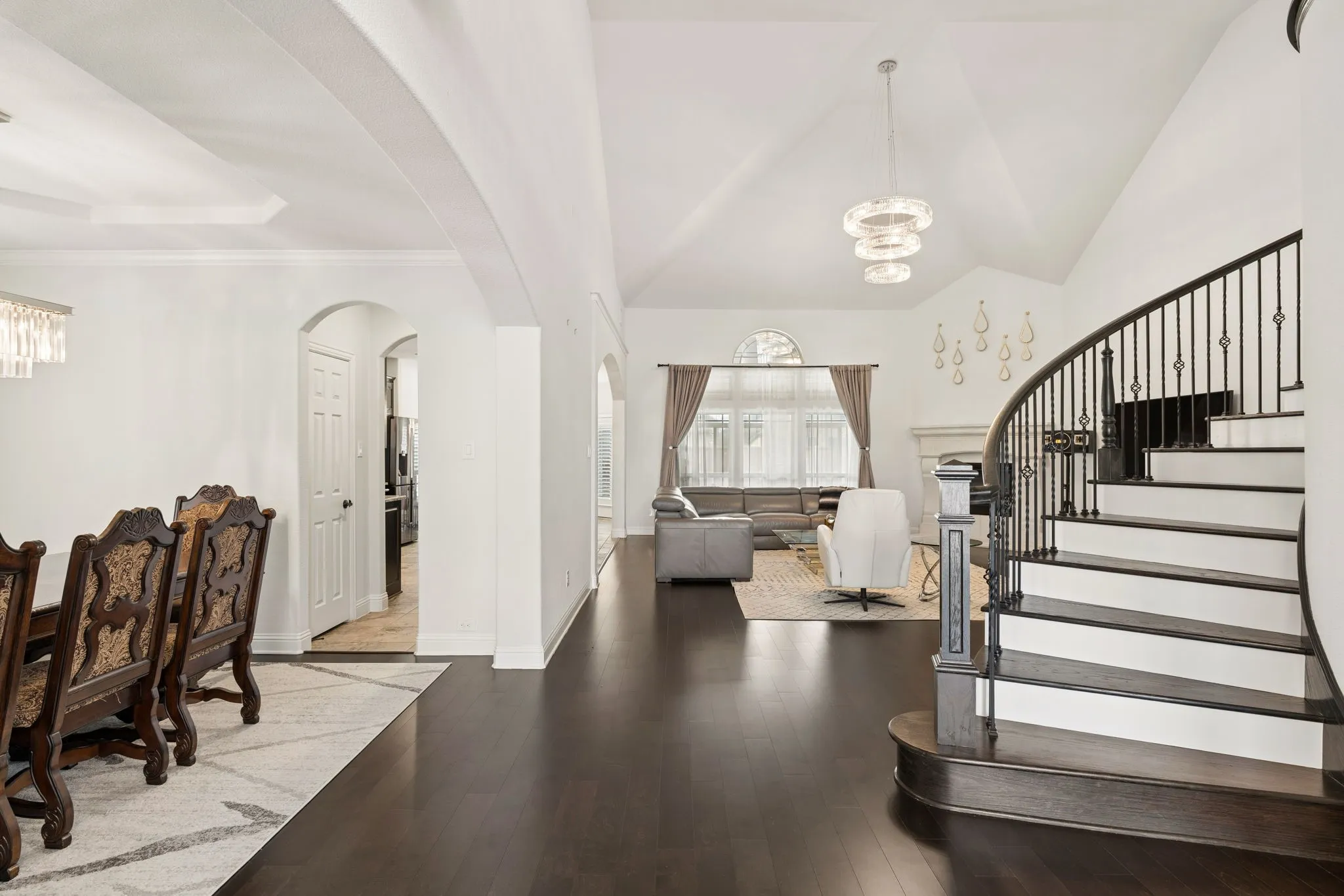 Single Family Residence For Sale in Tarrant County , 2671 Corona Drive, Grand Prairie, Texas 75054, 5 Bedroom, 4 Bathroom, 2 Garage spaces, 3,909 Sqft, built in 2020, mls#21219473, Real Estate Agent in Grand Prairie, Homes For Sale in Tarrant county, Homes For Sale in Grand Prairie, Realtor in Grand Prairie Texas, Real Estate Brokerage Independent Realty Texas, Luminita Cordes Realtor