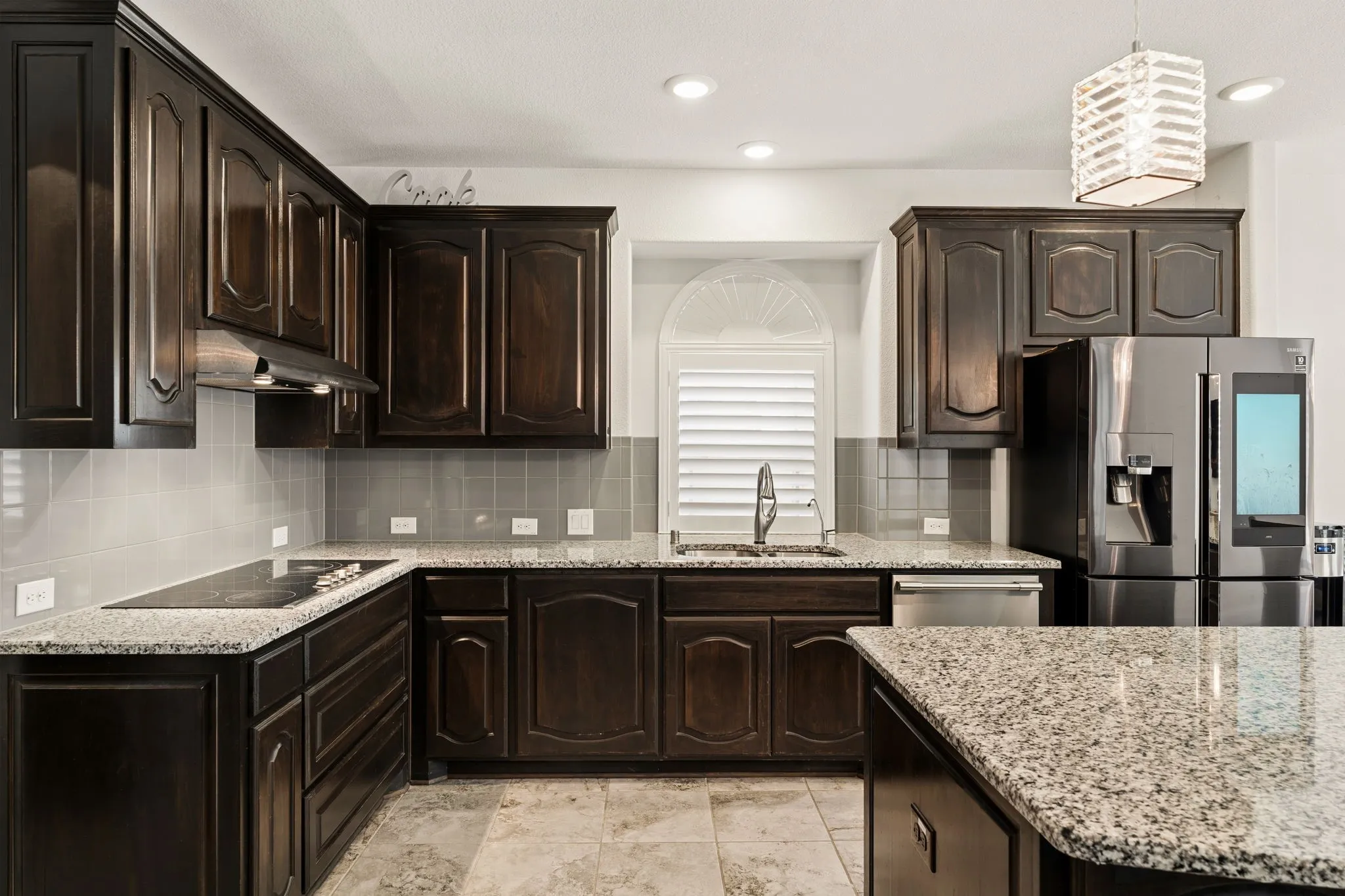 Single Family Residence For Sale in Tarrant County , 2671 Corona Drive, Grand Prairie, Texas 75054, 5 Bedroom, 4 Bathroom, 2 Garage spaces, 3,909 Sqft, built in 2020, mls#21219473, Real Estate Agent in Grand Prairie, Homes For Sale in Tarrant county, Homes For Sale in Grand Prairie, Realtor in Grand Prairie Texas, Real Estate Brokerage Independent Realty Texas, Luminita Cordes Realtor
