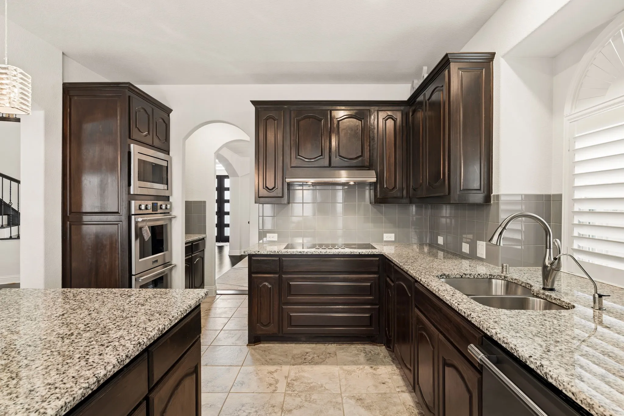 Single Family Residence For Sale in Tarrant County , 2671 Corona Drive, Grand Prairie, Texas 75054, 5 Bedroom, 4 Bathroom, 2 Garage spaces, 3,909 Sqft, built in 2020, mls#21219473, Real Estate Agent in Grand Prairie, Homes For Sale in Tarrant county, Homes For Sale in Grand Prairie, Realtor in Grand Prairie Texas, Real Estate Brokerage Independent Realty Texas, Luminita Cordes Realtor