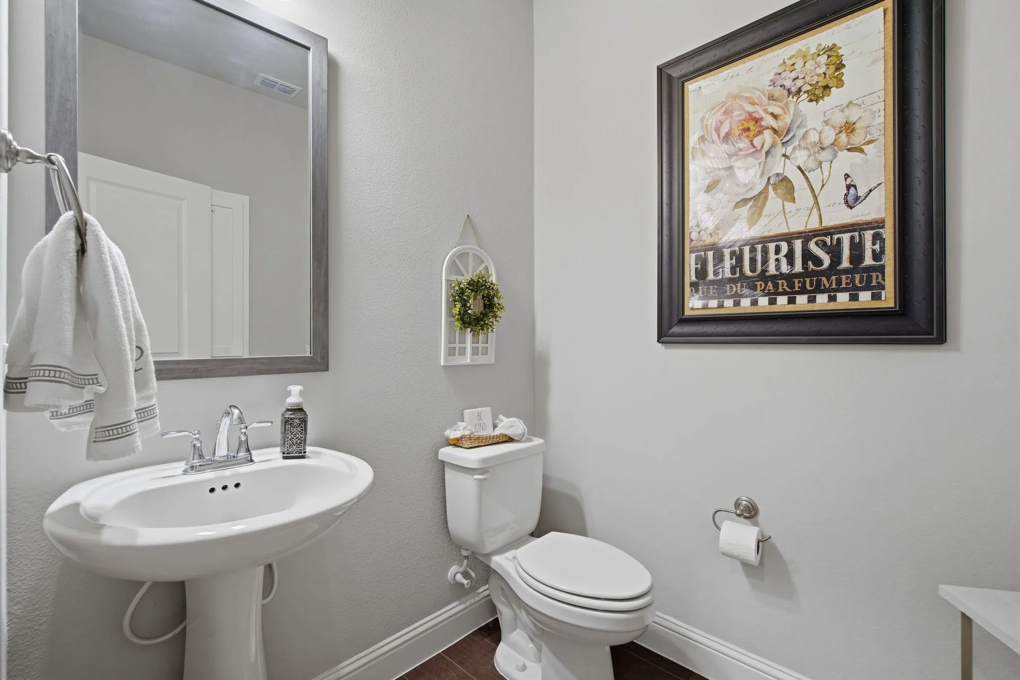 Townhouse For Sale in Collin County , 7247 Panicum Drive, Frisco, Texas 75033, 2 Bedroom, 3 Bathroom, 2 Garage spaces, 1,800 Sqft, built in 2021, Preowned, mls#21217025, Real Estate Agent in Frisco, Homes For Sale in Collin county, Homes For Sale in Frisco, Realtor in Frisco Texas, Real Estate Brokerage Independent Realty Texas, Luminita Cordes Realtor