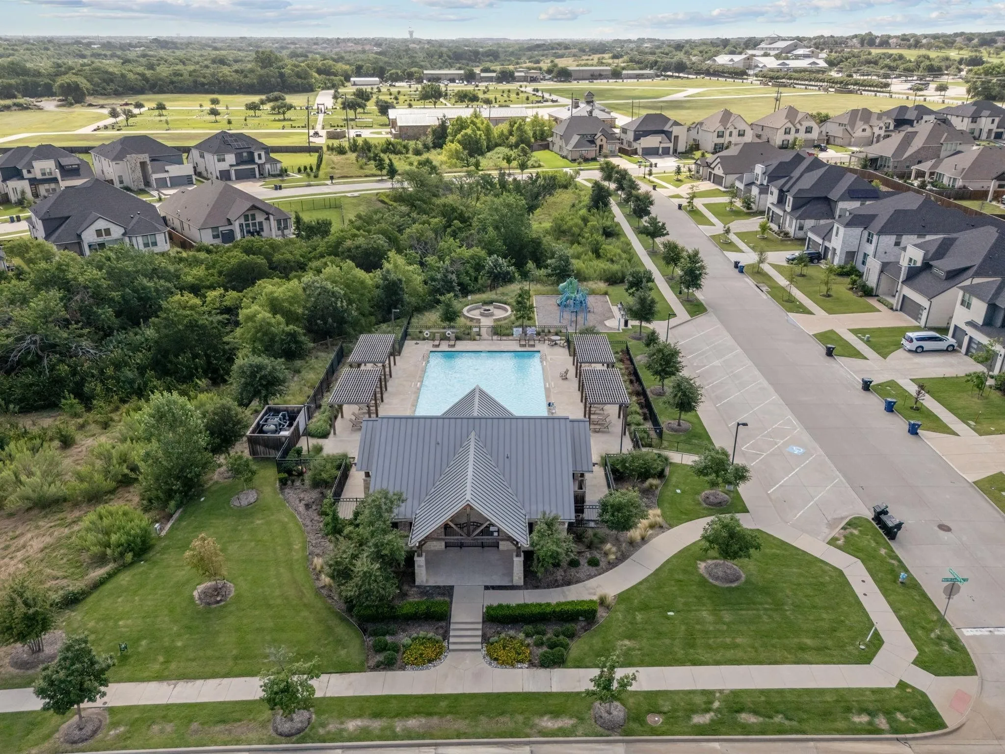 Townhouse For Sale in Collin County , 7247 Panicum Drive, Frisco, Texas 75033, 2 Bedroom, 3 Bathroom, 2 Garage spaces, 1,800 Sqft, built in 2021, Preowned, mls#21217025, Real Estate Agent in Frisco, Homes For Sale in Collin county, Homes For Sale in Frisco, Realtor in Frisco Texas, Real Estate Brokerage Independent Realty Texas, Luminita Cordes Realtor