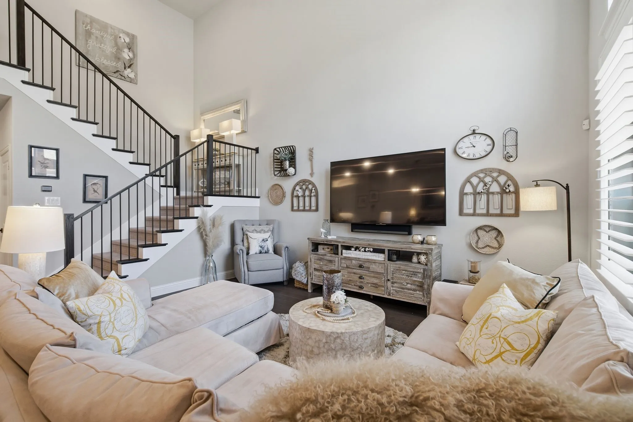 Townhouse For Sale in Collin County , 7247 Panicum Drive, Frisco, Texas 75033, 2 Bedroom, 3 Bathroom, 2 Garage spaces, 1,800 Sqft, built in 2021, Preowned, mls#21217025, Real Estate Agent in Frisco, Homes For Sale in Collin county, Homes For Sale in Frisco, Realtor in Frisco Texas, Real Estate Brokerage Independent Realty Texas, Luminita Cordes Realtor