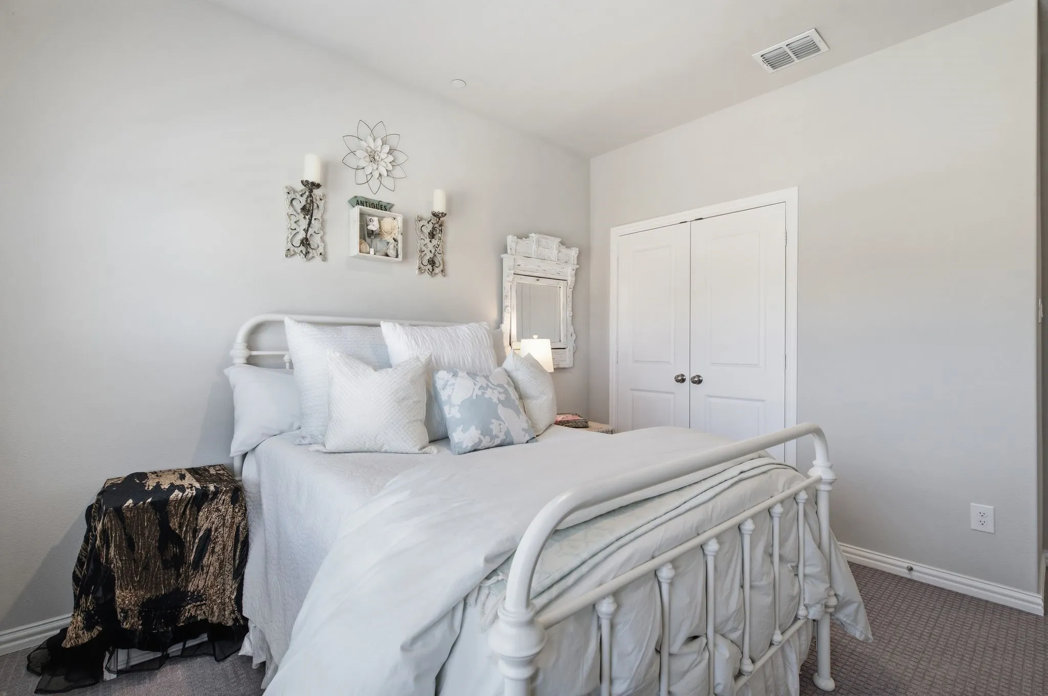 Townhouse For Sale in Collin County , 7247 Panicum Drive, Frisco, Texas 75033, 2 Bedroom, 3 Bathroom, 2 Garage spaces, 1,800 Sqft, built in 2021, Preowned, mls#21217025, Real Estate Agent in Frisco, Homes For Sale in Collin county, Homes For Sale in Frisco, Realtor in Frisco Texas, Real Estate Brokerage Independent Realty Texas, Luminita Cordes Realtor
