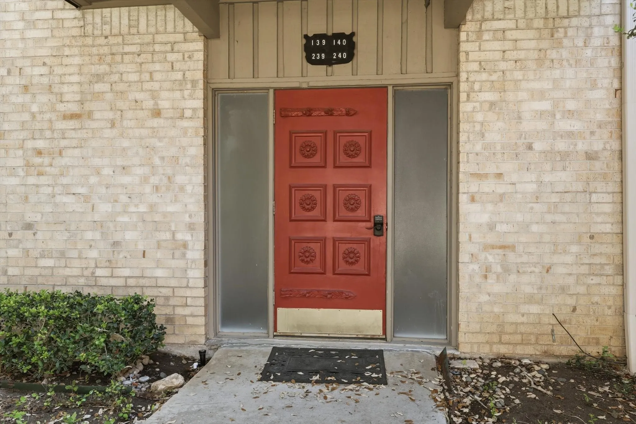 Condominium For Sale in Tarrant County , 4320 Bellaire Drive S 240W, Fort Worth, Texas 76109, 2 Bedroom, 2 Bathroom, Garage spaces, 1,220 Sqft, built in 1967, mls#21218970, Real Estate Agent in Fort Worth, Homes For Sale in Tarrant county, Homes For Sale in Fort Worth, Realtor in Fort Worth Texas, Real Estate Brokerage Independent Realty Texas, Luminita Cordes Realtor