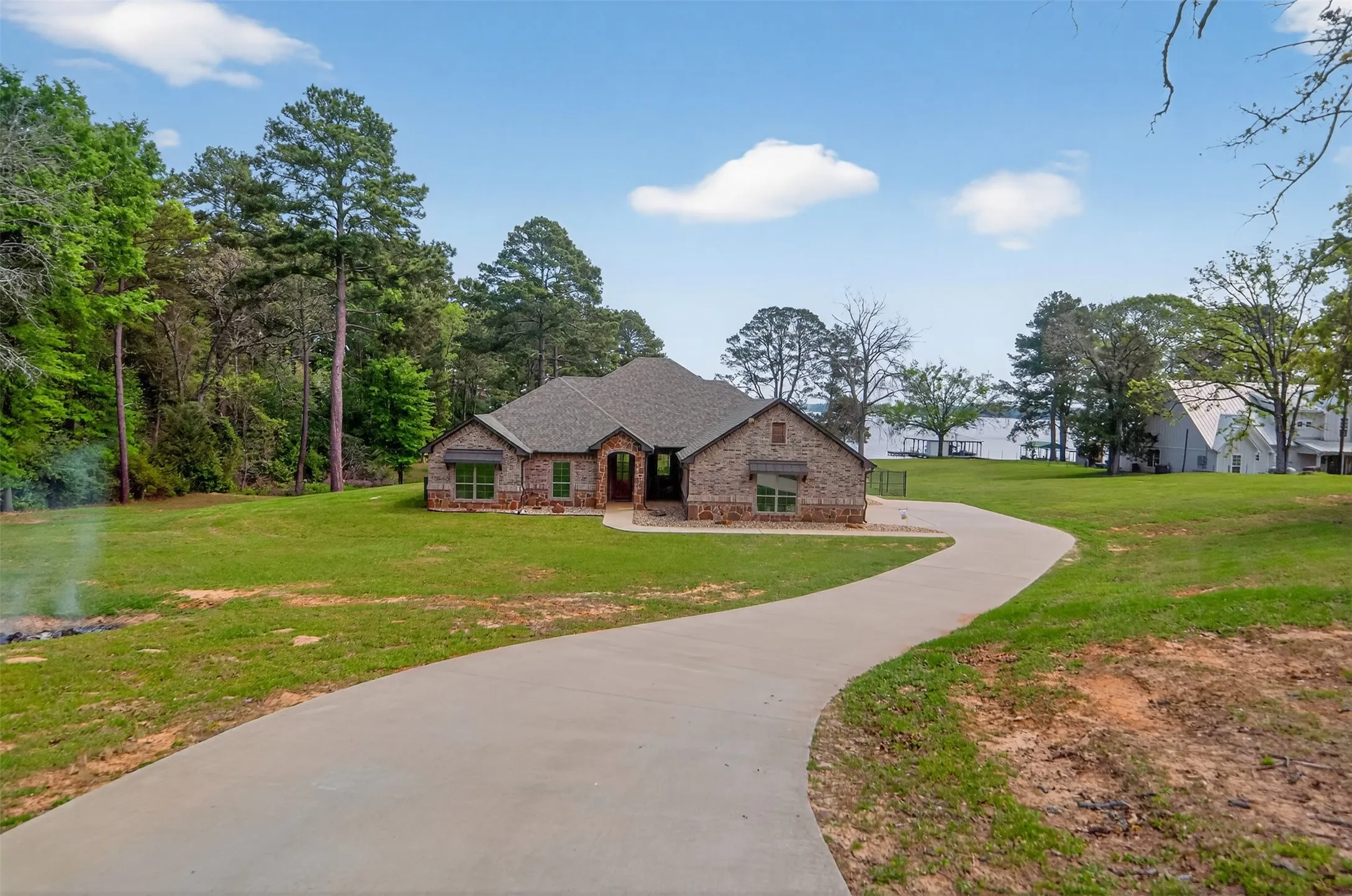 Single Family Residence For Sale in Henderson County , 10227 County Road 4101, Frankston, Texas 75763, 4 Bedroom, 2 Bathroom, 2 Garage spaces, 2,113 Sqft, built in 2019, mls#21218943, Real Estate Agent in Frankston, Homes For Sale in Henderson county, Homes For Sale in Frankston, Realtor in Frankston Texas, Real Estate Brokerage Independent Realty Texas, Luminita Cordes Realtor