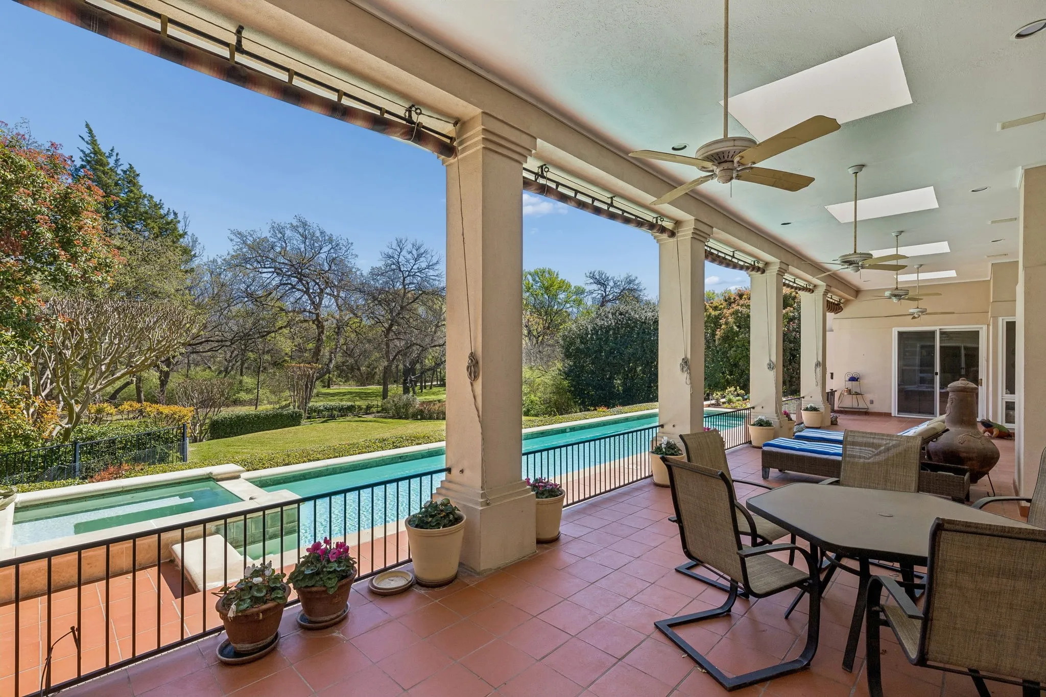 Single Family Residence For Sale in Dallas County , 14900 Winnwood Road, Addison, Texas 75254, 3 Bedroom, 4 Bathroom, 2 Garage spaces, 4,162 Sqft, built in 1990, Preowned, mls#21200576, Real Estate Agent in Addison, Homes For Sale in Dallas county, Homes For Sale in Addison, Realtor in Addison Texas, Real Estate Brokerage Independent Realty Texas, Luminita Cordes Realtor