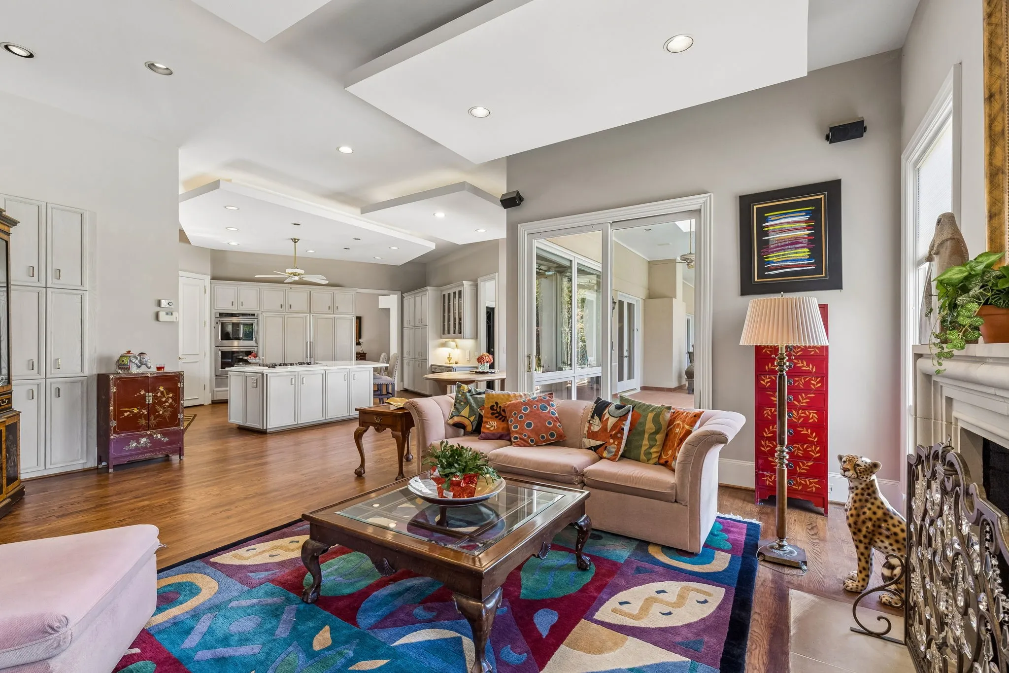 Single Family Residence For Sale in Dallas County , 14900 Winnwood Road, Addison, Texas 75254, 3 Bedroom, 4 Bathroom, 2 Garage spaces, 4,162 Sqft, built in 1990, Preowned, mls#21200576, Real Estate Agent in Addison, Homes For Sale in Dallas county, Homes For Sale in Addison, Realtor in Addison Texas, Real Estate Brokerage Independent Realty Texas, Luminita Cordes Realtor