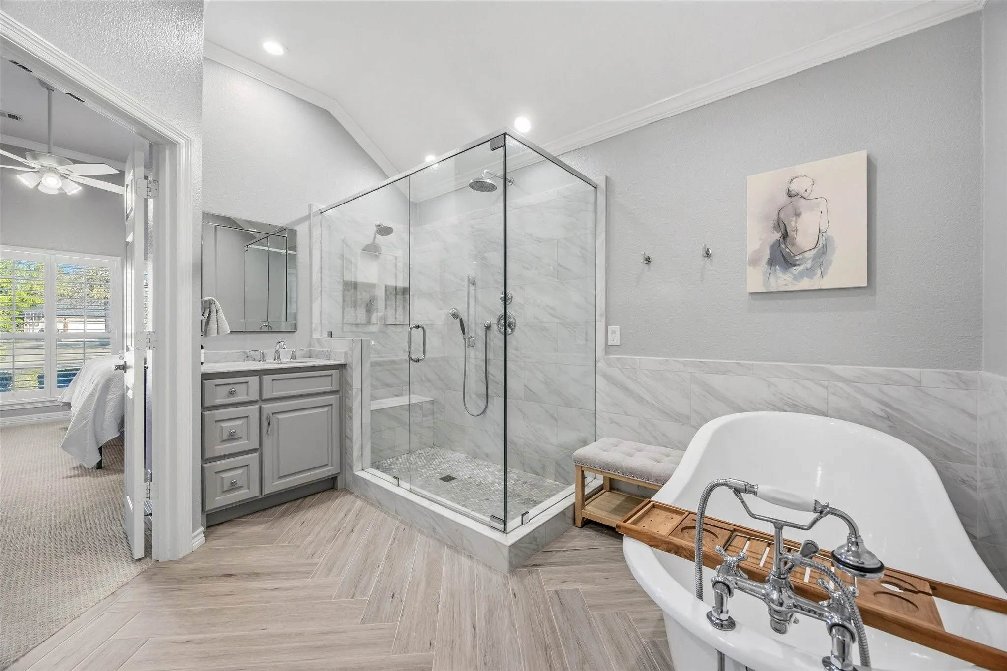 Single Family Residence For Sale in Rockwall County , 200 Stanford Court, Heath, Texas 75032, 4 Bedroom, 2 Bathroom, 3 Garage spaces, 2,542 Sqft, built in 2002, Preowned, mls#21219609, Real Estate Agent in Heath, Homes For Sale in Rockwall county, Homes For Sale in Heath, Realtor in Heath Texas, Real Estate Brokerage Independent Realty Texas, Luminita Cordes Realtor